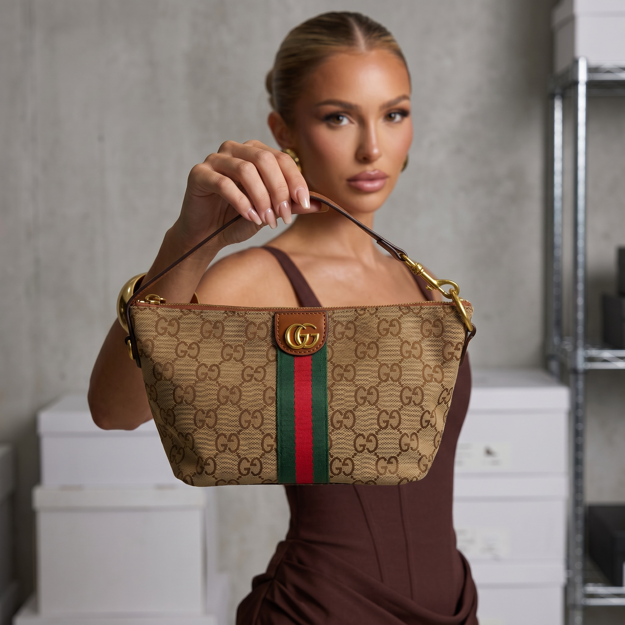 Gucci Beige GG Supreme Web Stripe Shoulder Bag 🤎💚❤️✨👜🔥