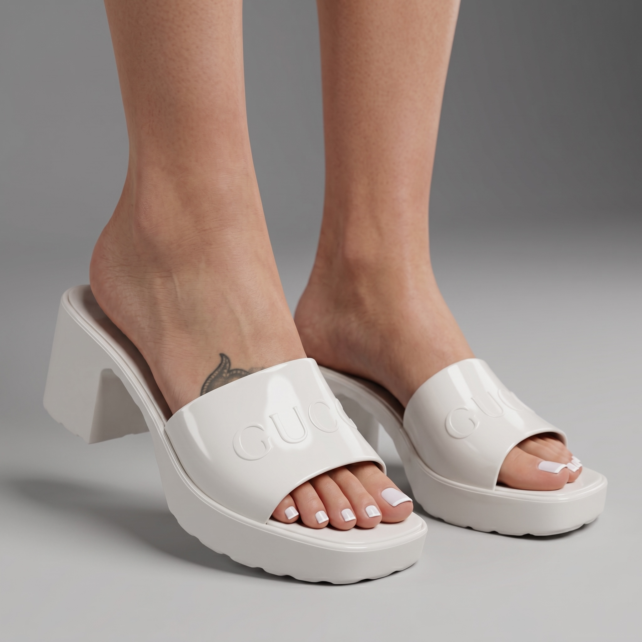 Gucci White Platform Block Heel Slides 🤍✨
