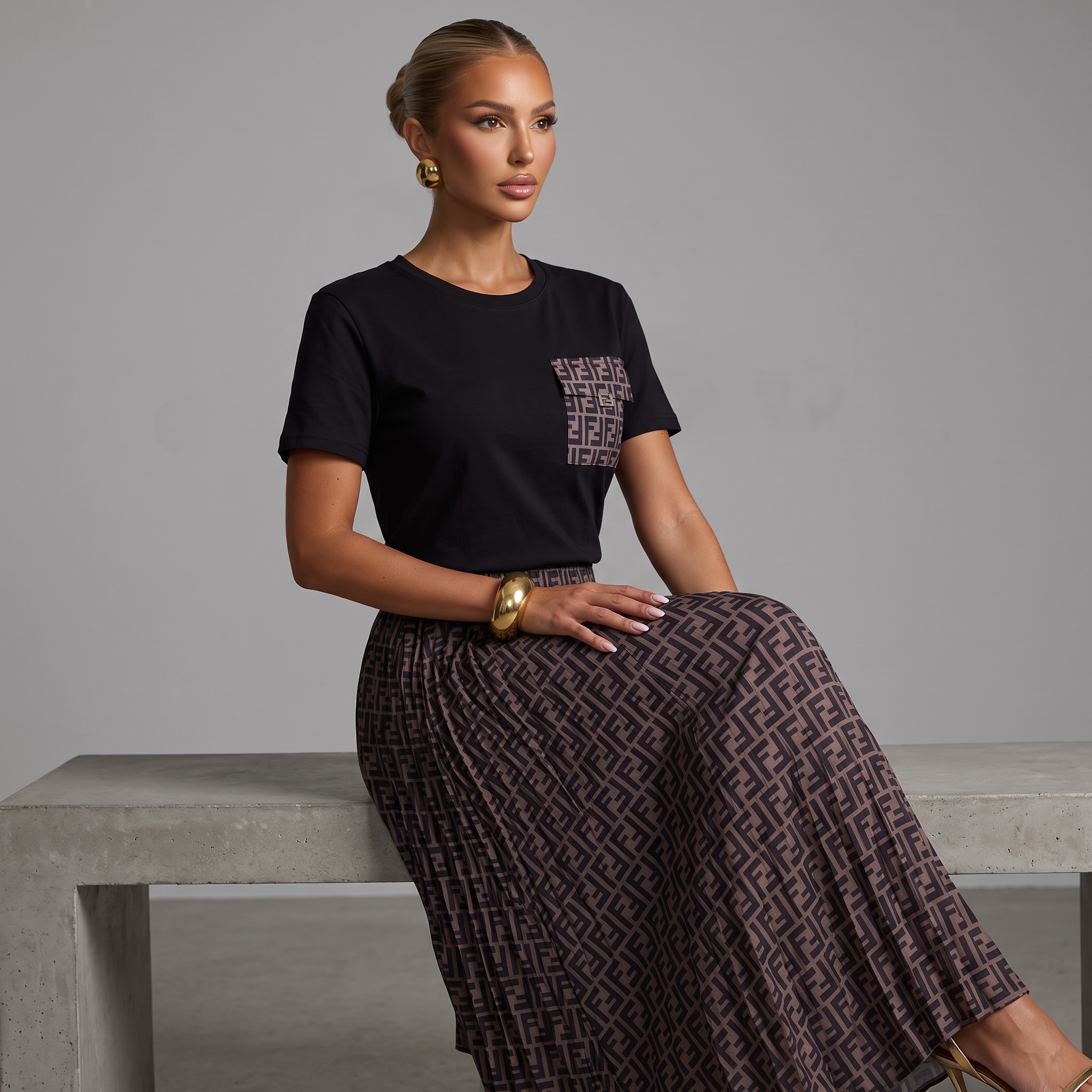 🖤🤎 Fendi FF Monogram T-Shirt & Maxi Skirt Set |