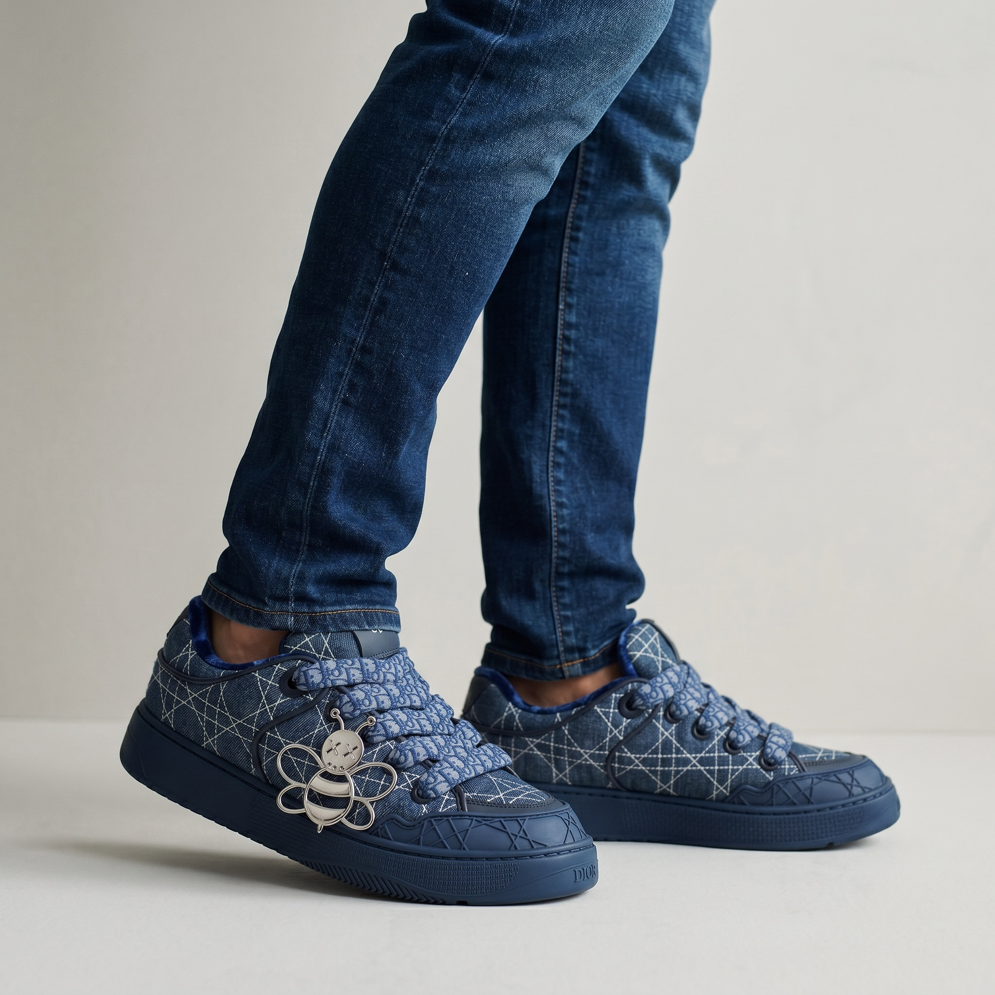 Dior P90 Denim Oblique Sneakers 💙