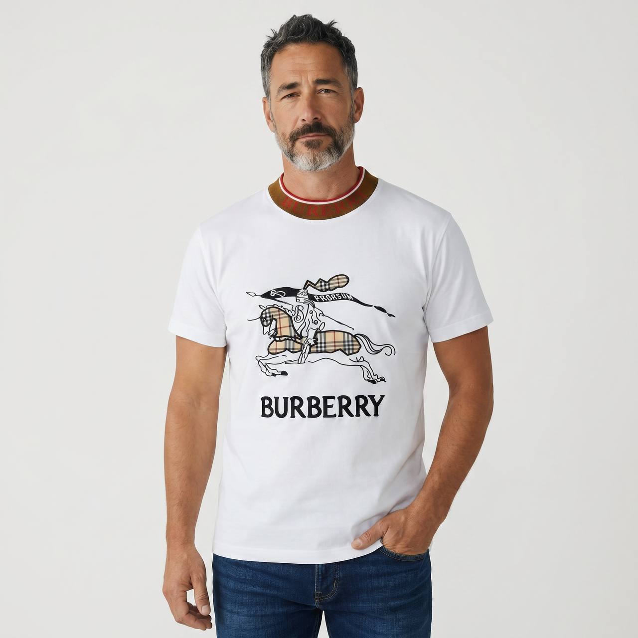 Burberry Equestrian Knight Graphic T-Shirt – White Heritage Edition 🤍✨