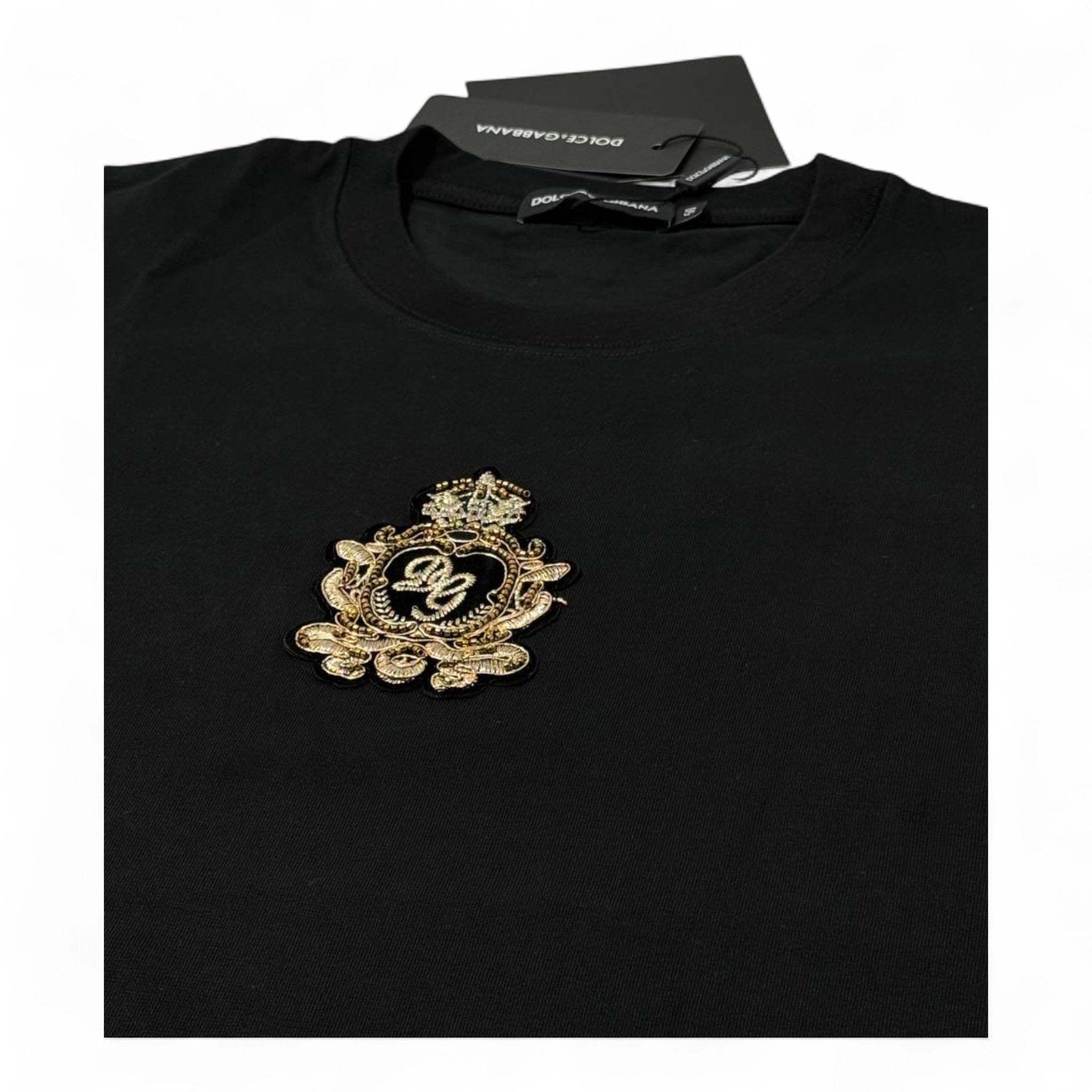 🖤 Dolce & Gabbana Black Crest T-Shirt 👑 – Royal Heritage Meets Street Style