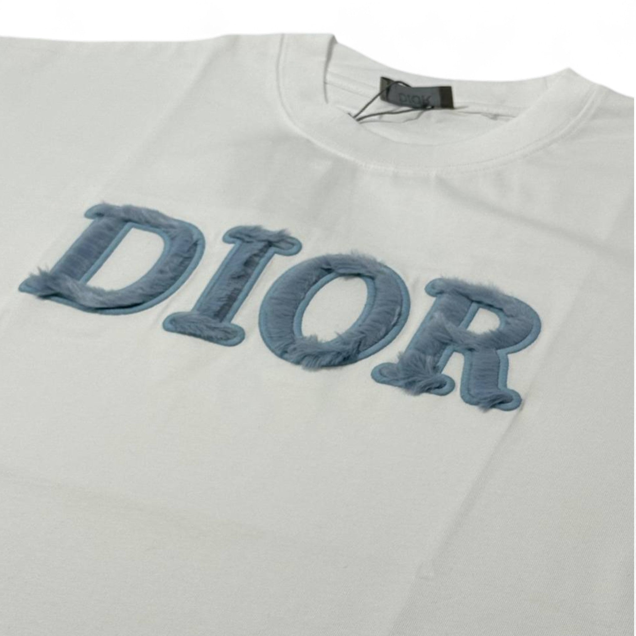🤍 Dior Bold Logo Tee – Iconic Simplicity, Parisian Power 💙
