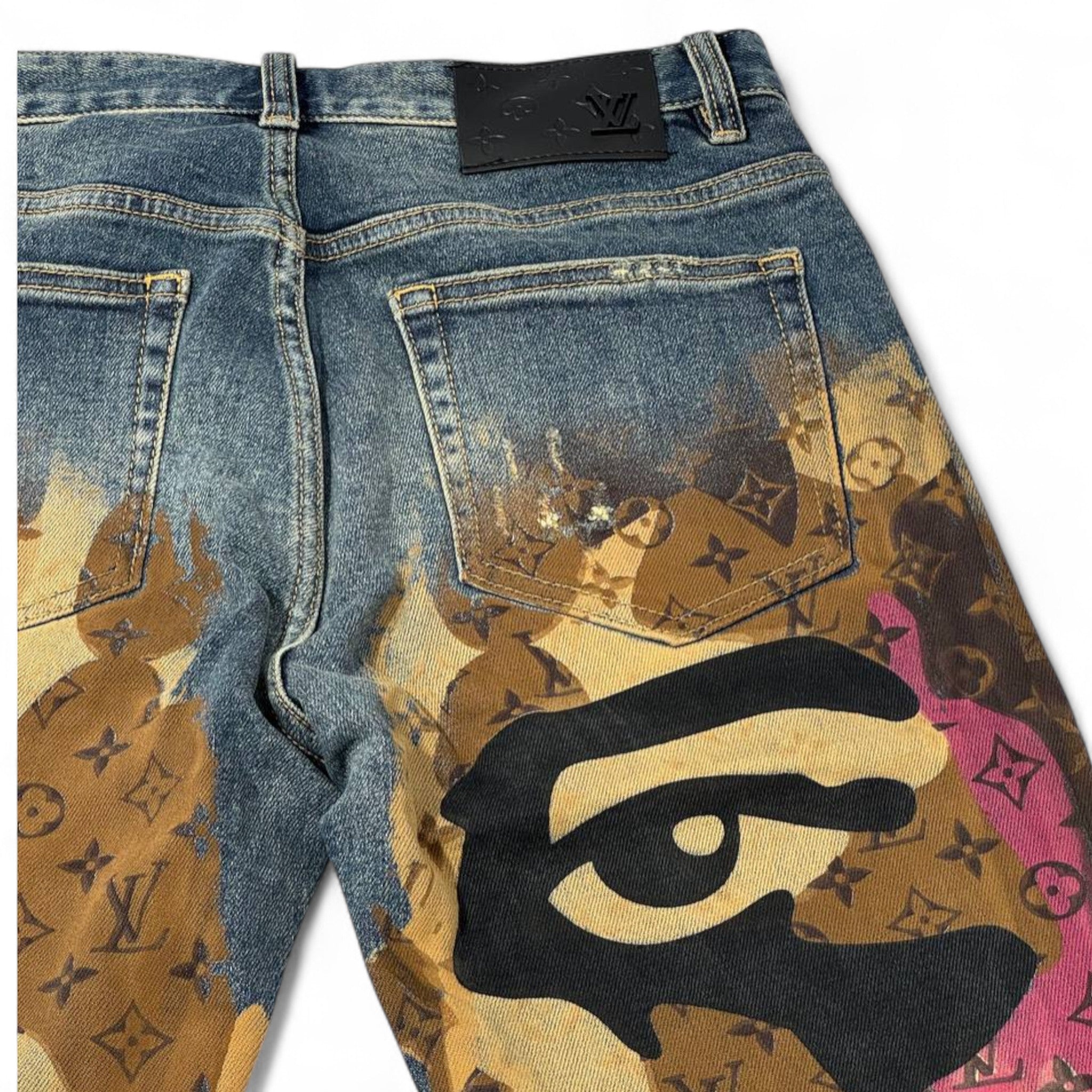 🎨 Louis Vuitton x Custom Art Denim – Statement Jeans with Gallery Energy 🖼️