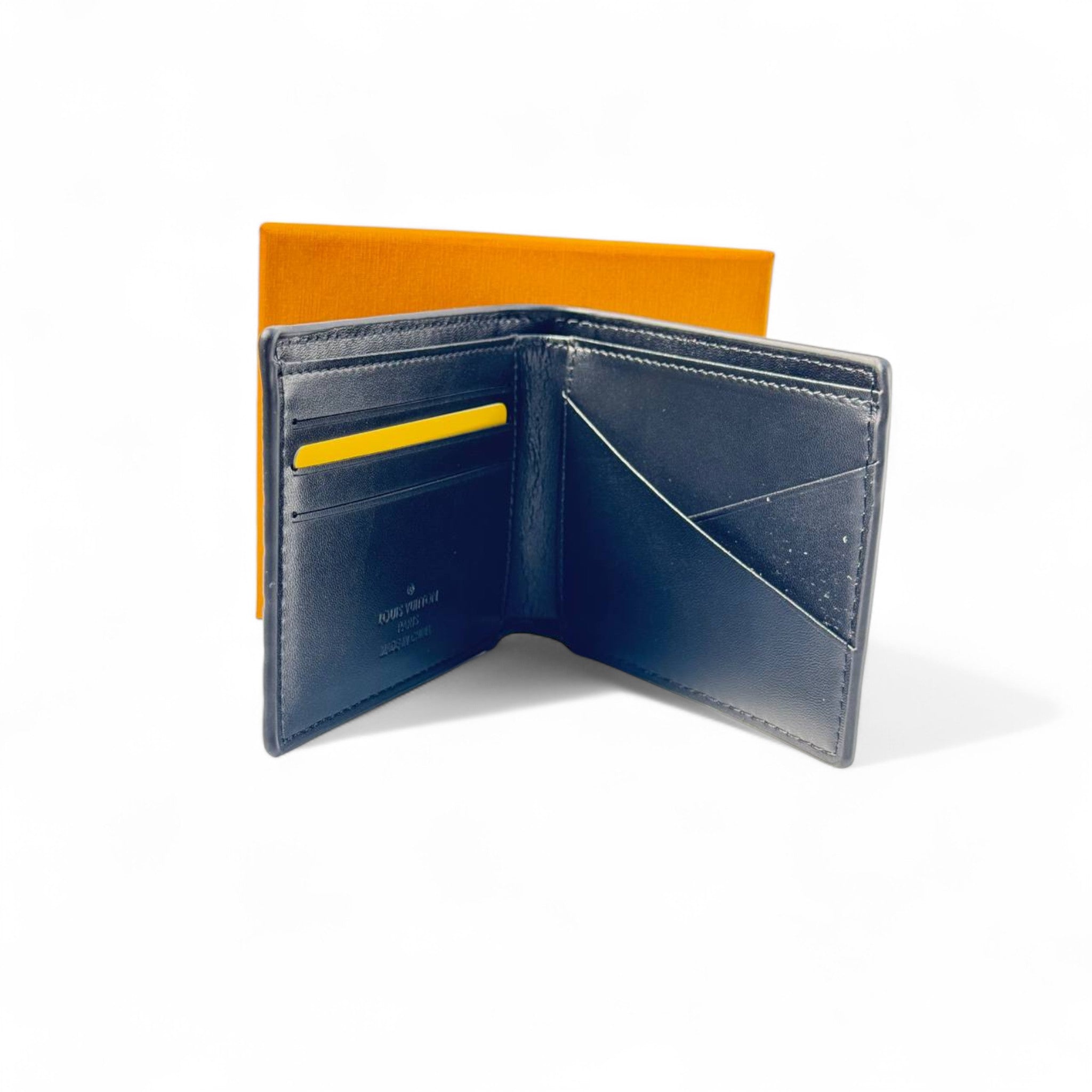๐ค Louis Vuitton Black Textured Leather Wallet โ Menโs Luxury Bifold with LV Logo ๐ค