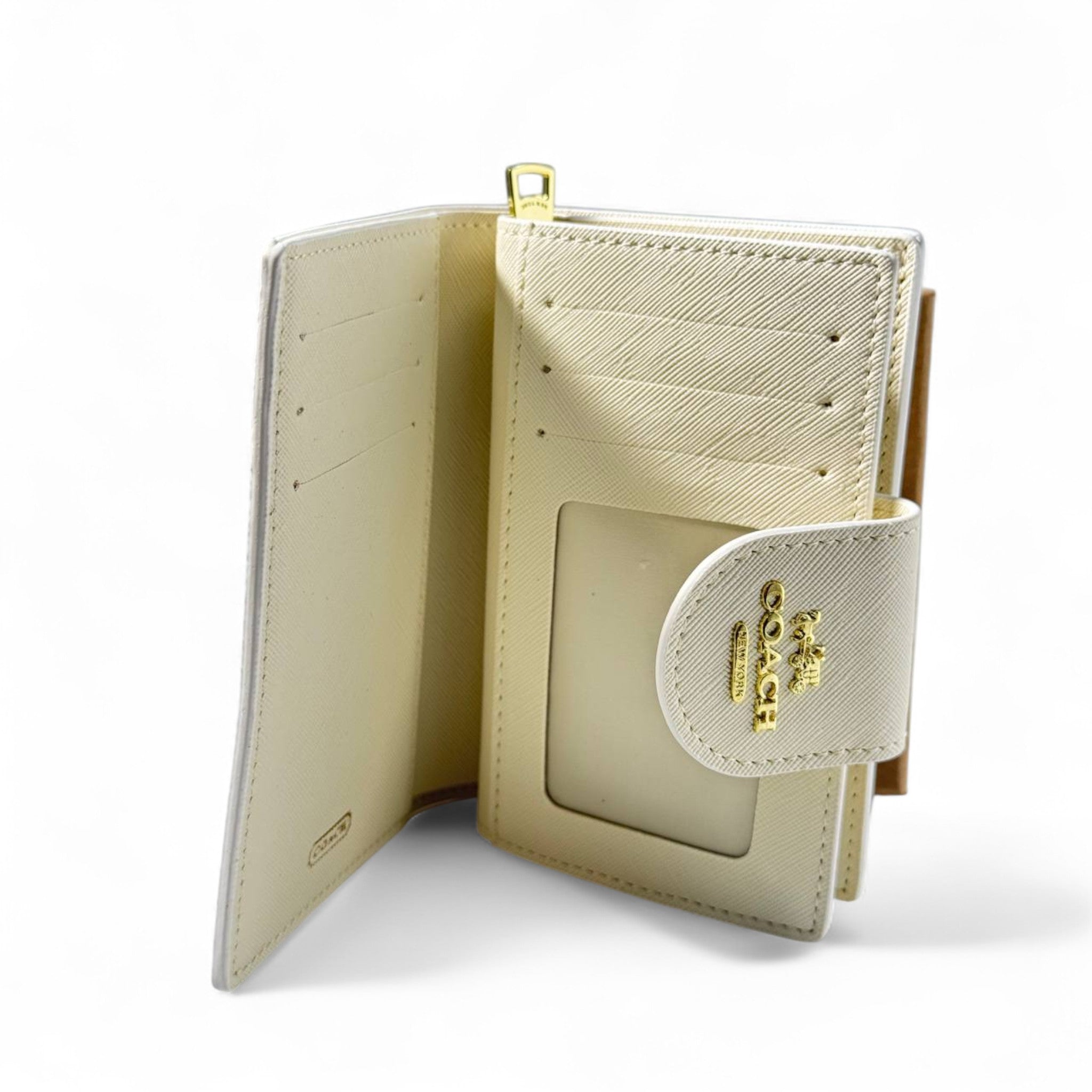 ๐ธ Coach Floral Signature Canvas Wallet โ Women's Luxury Snap Wallet with White Closure ๐ธ
