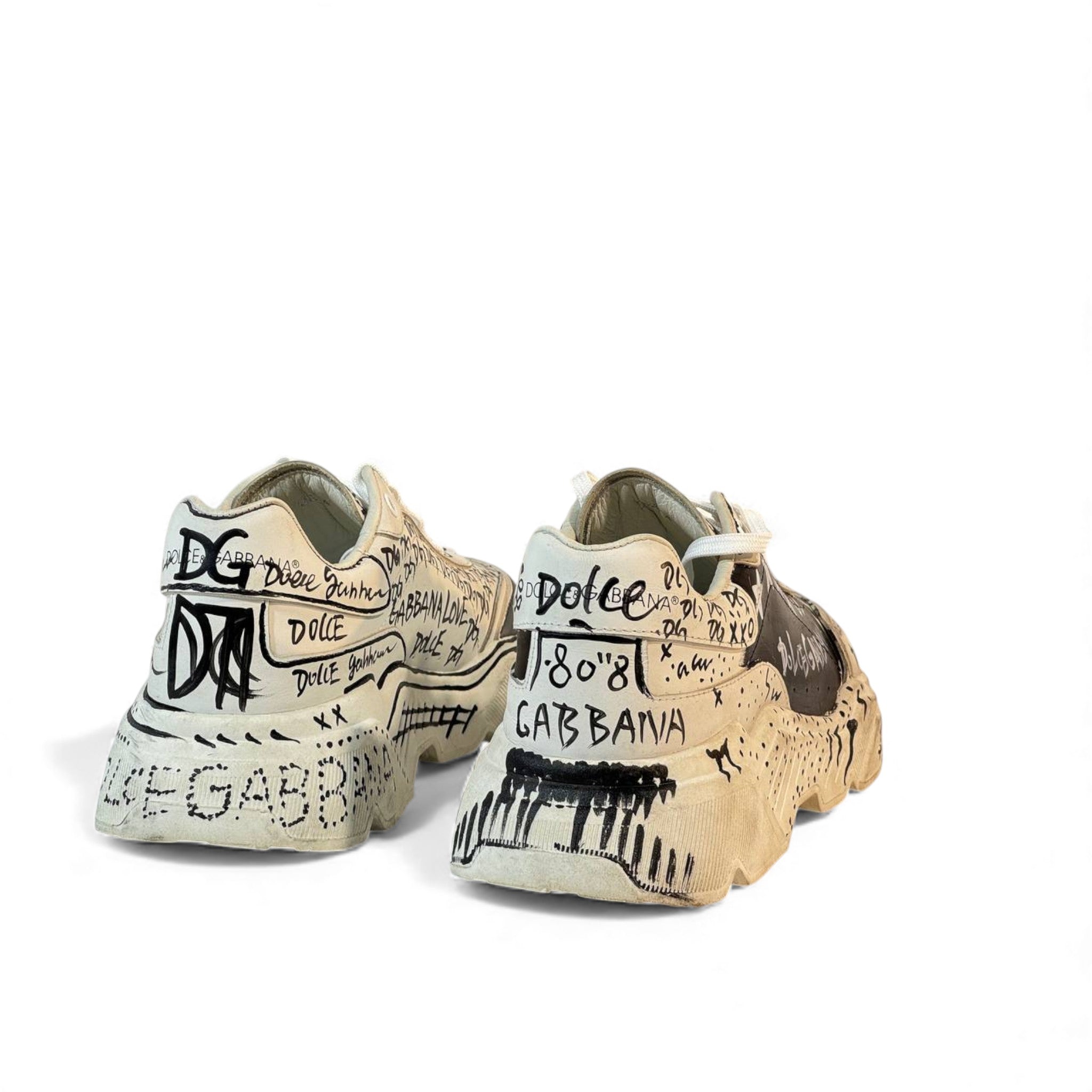 ⚡ Dolce & Gabbana Graffiti Sneakers – Urban Luxury Redefined 👟