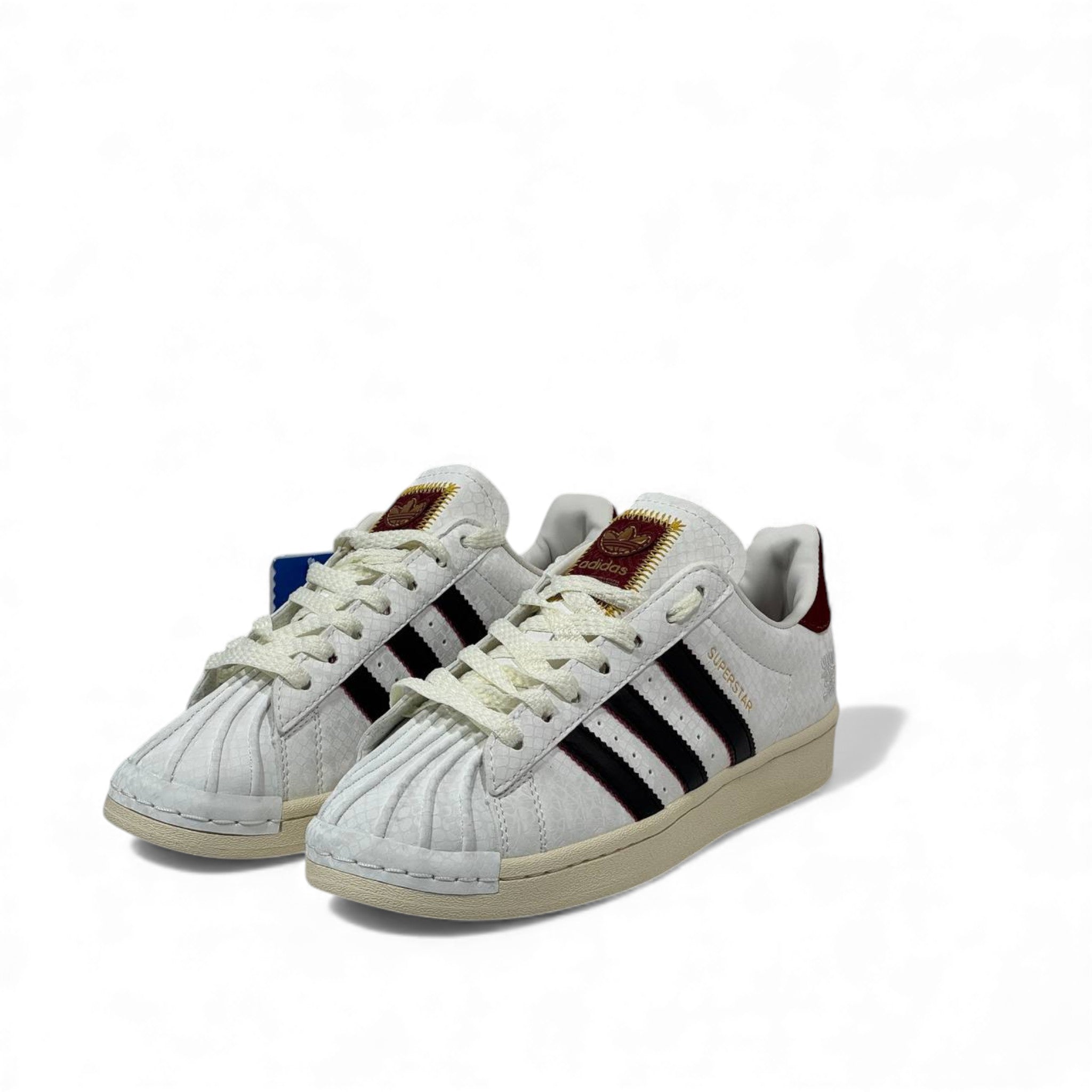 🔥 Adidas Superstar Shell-Toe Vintage Sneakers – Classic Never Dies 👟
