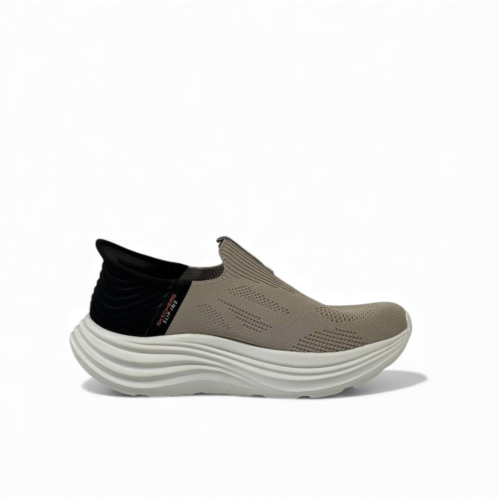 ☁️ Skechers Slip-On Arch Fit Beige Sneakers – Comfort Meets Everyday Elegance 👟