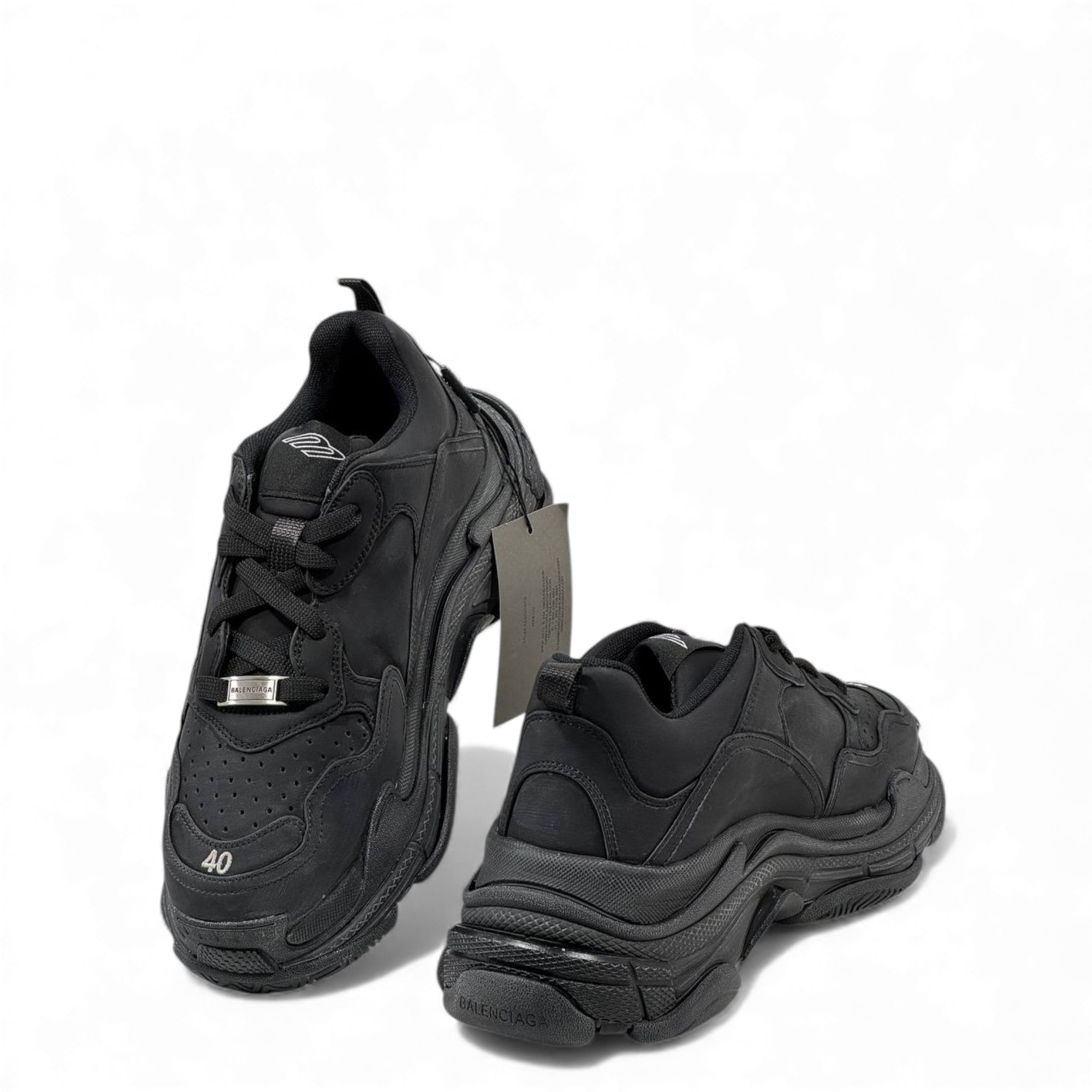 Balenciaga Triple S – All Black Stealth Edition 🖤