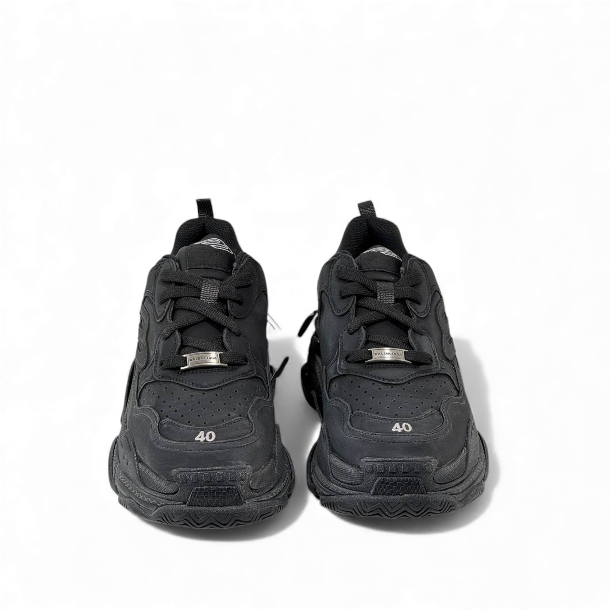 Balenciaga Triple S – All Black Stealth Edition 🖤