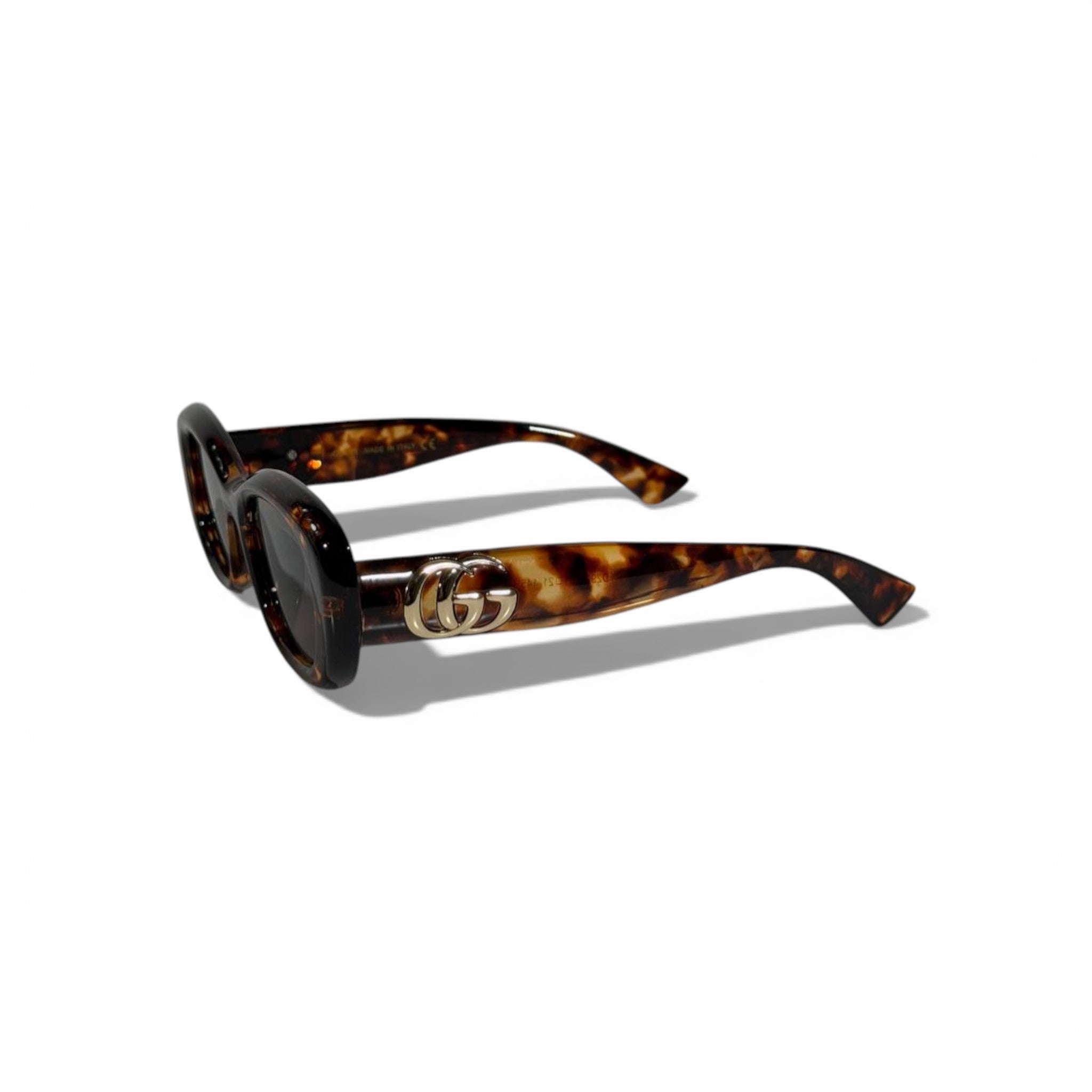 Gucci Tortoiseshell Oval Sunglasses – GG Logo Edition 🐢✨