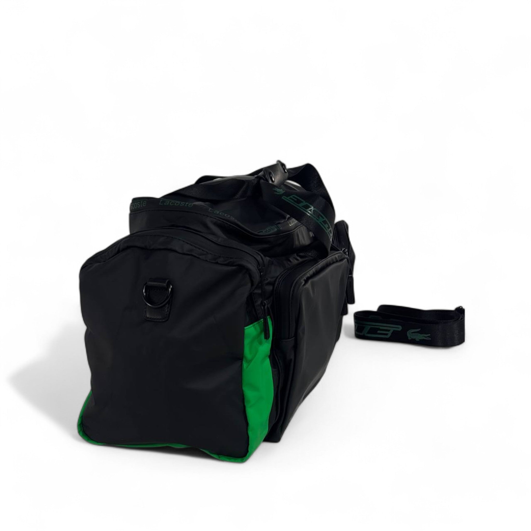 đ¤ Lacoste Black Duffel Bag with Green Logo â Sporty Travel & Gym Bag