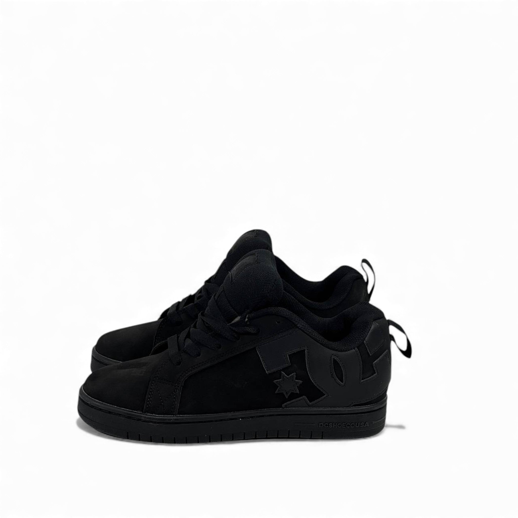 🖤 DC Shoes Pure Blackout Sneakers – All-Black Edition