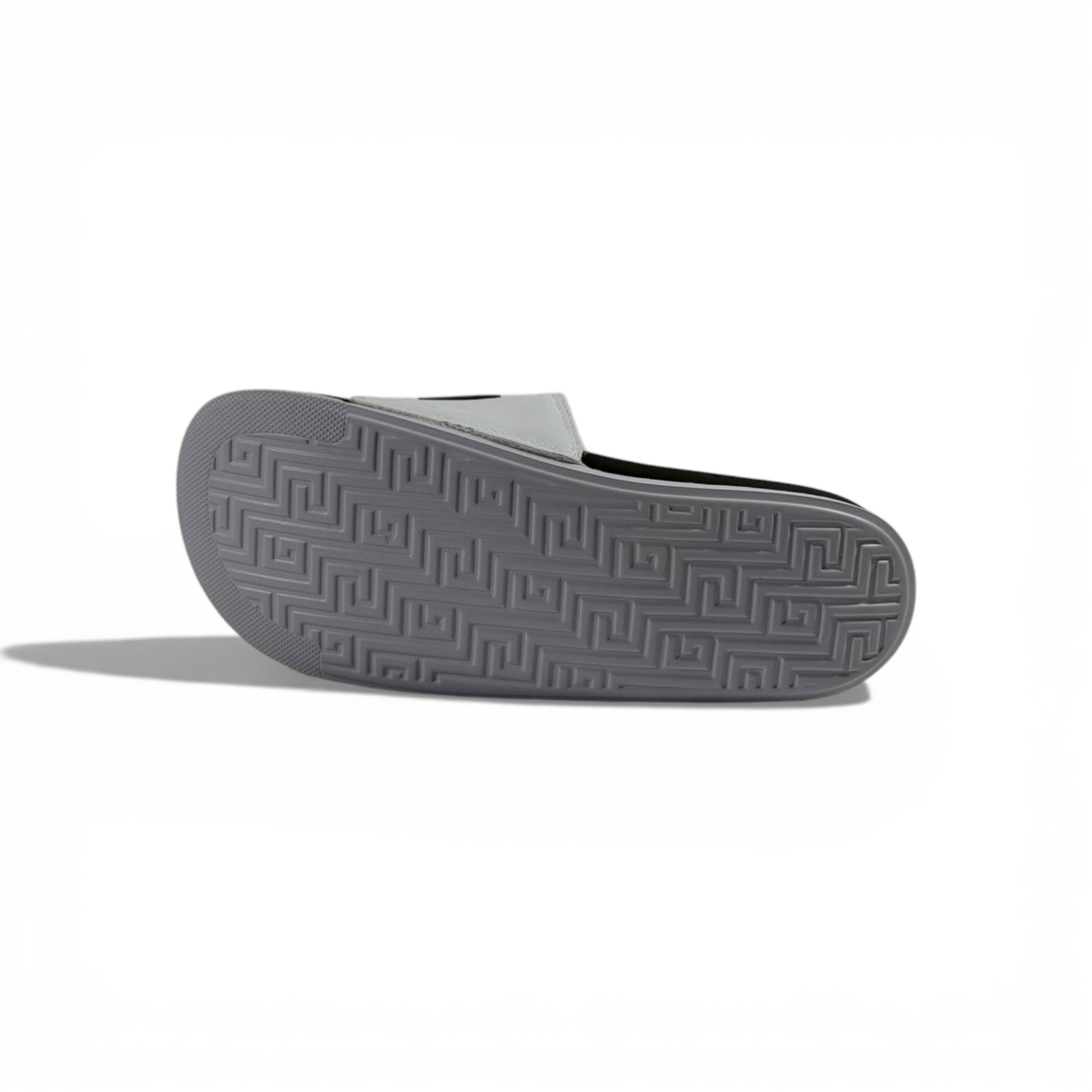 🤍 Gucci Slides – White Signature Edition 👑✨