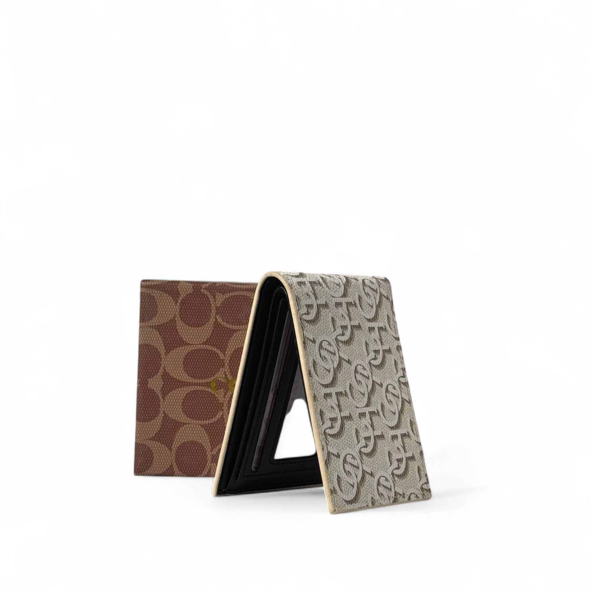 Coach Signature Beige Monogram Wallet โ Classic Elegance ๐