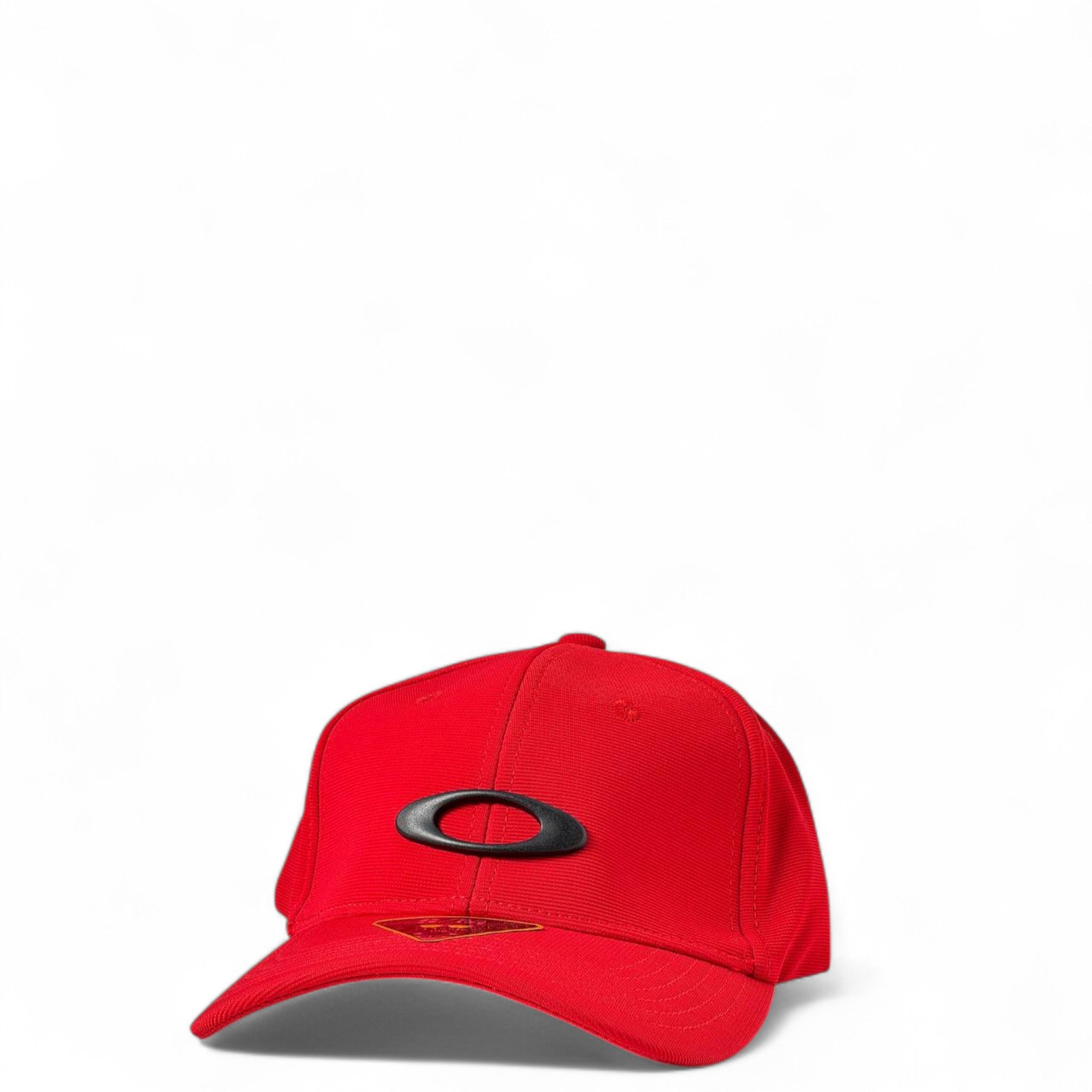 Oakley Red FlexFit Cap โ Bold Athletic Vibe ๐ด๐ฅ