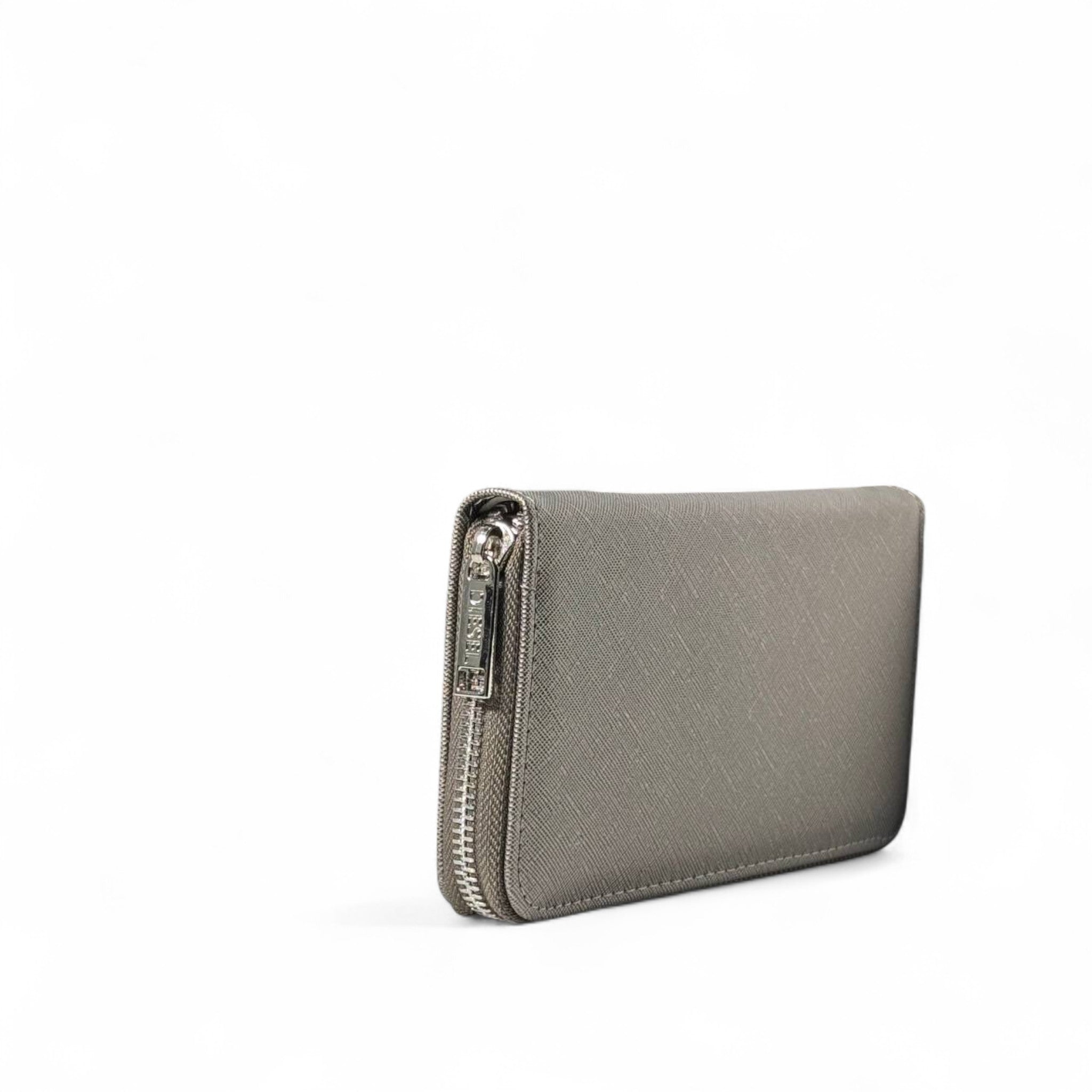 Metallic Grey Textured Zip Wallet with Sleek Emblem ✨🖤