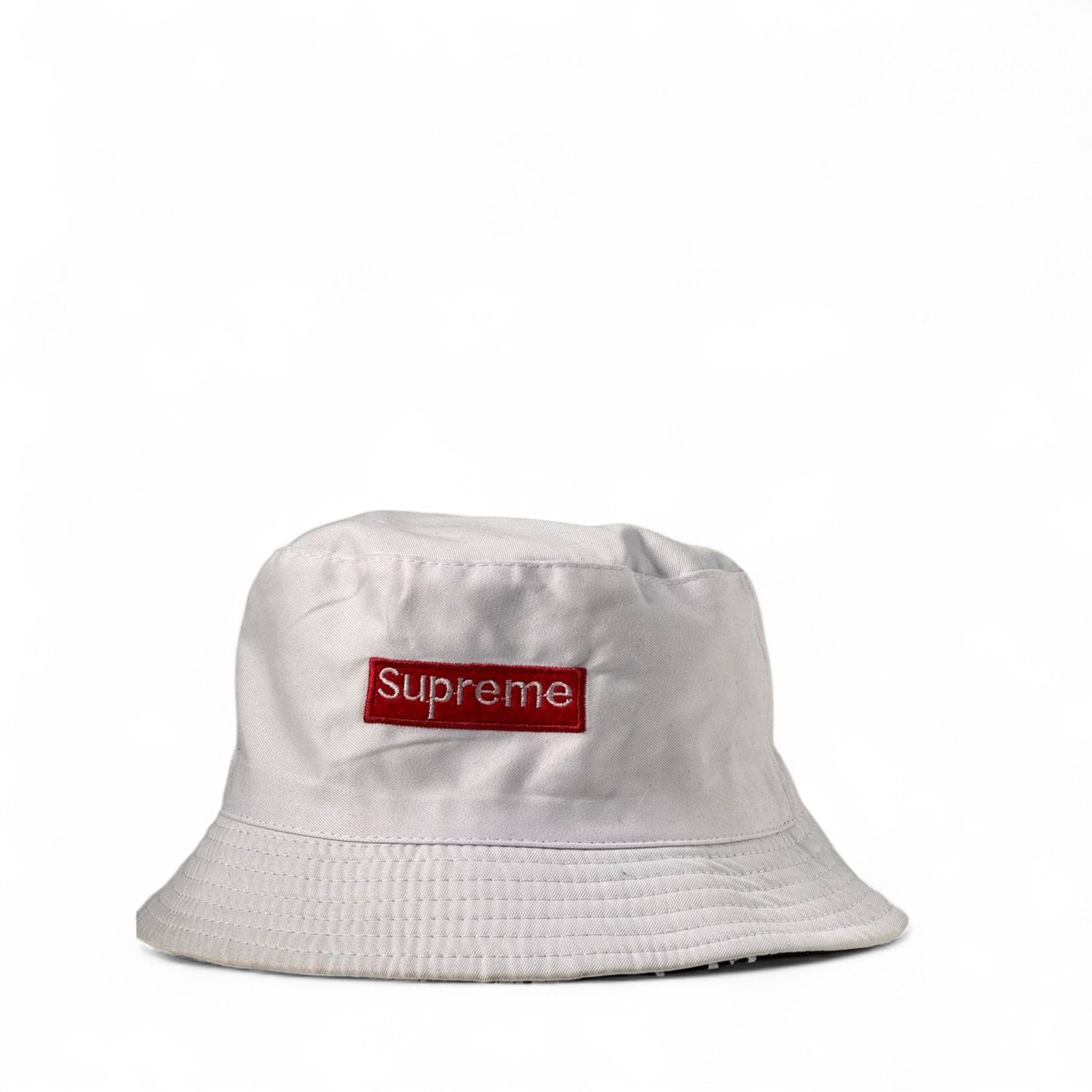 🧢 Supreme Reversible Bucket Hat – Monogram Black & Classic White 2-in-1 Style