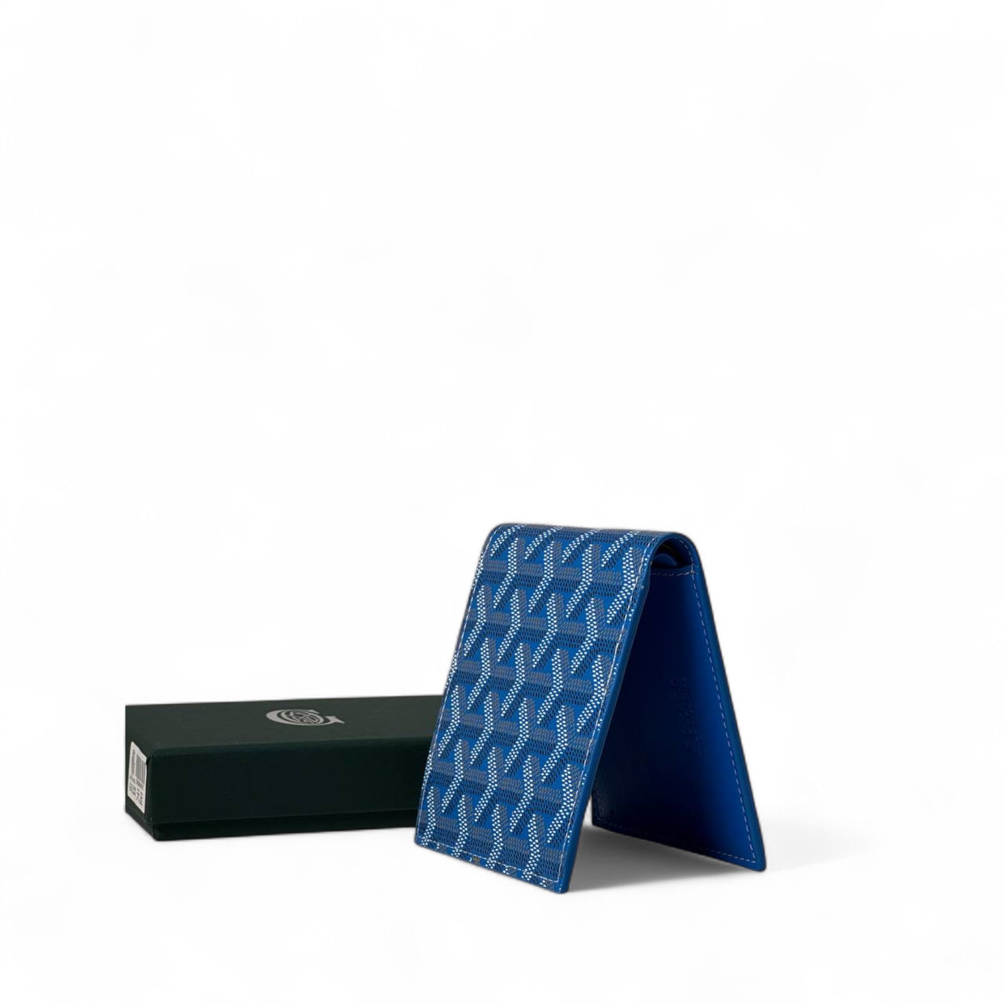 💙 Goyard Sky Blue Wallet – Bold, Stylish & Sleek 💙