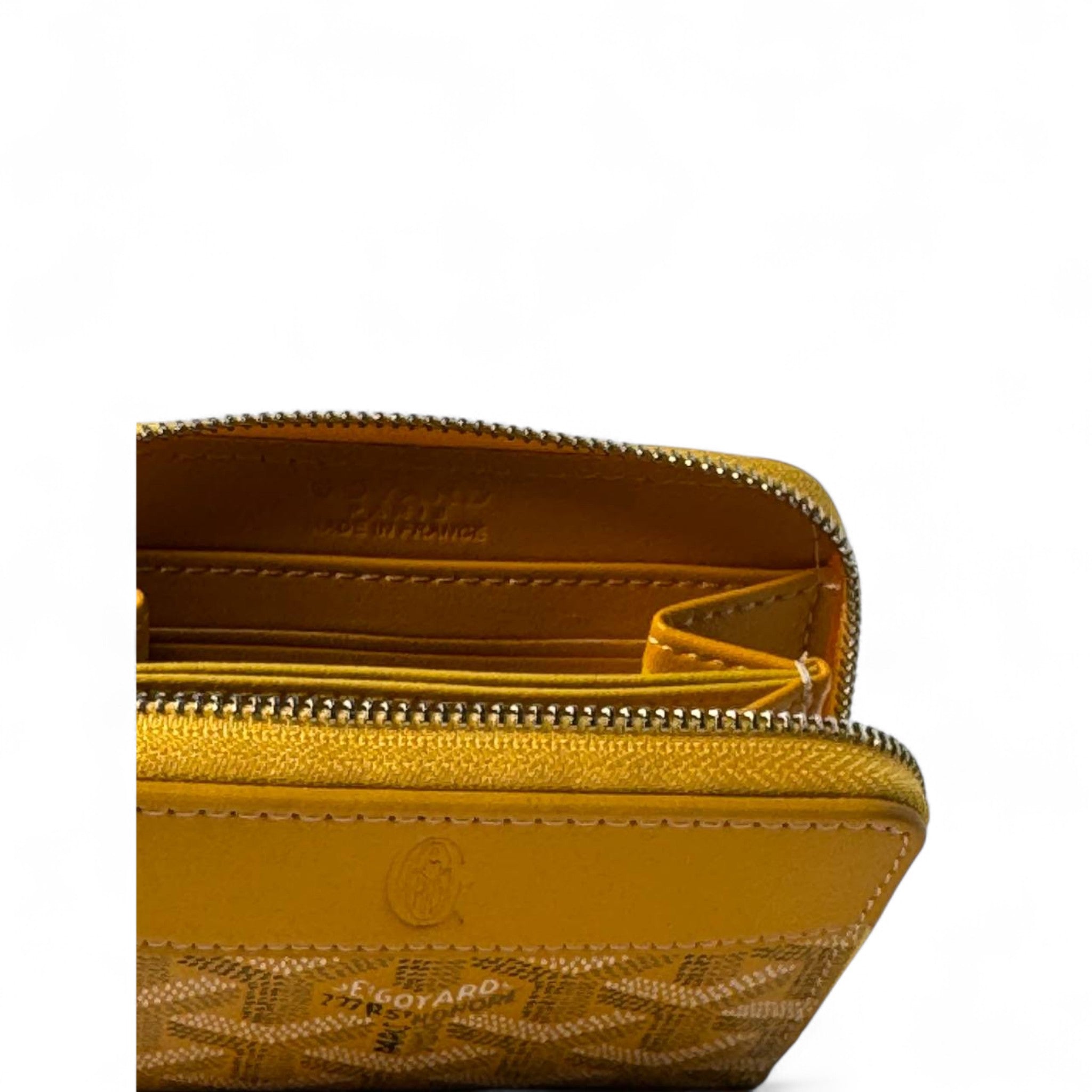 💛 Goyard Yellow Zip Wallet – Sunshine Style Meets Iconic Luxury 💛