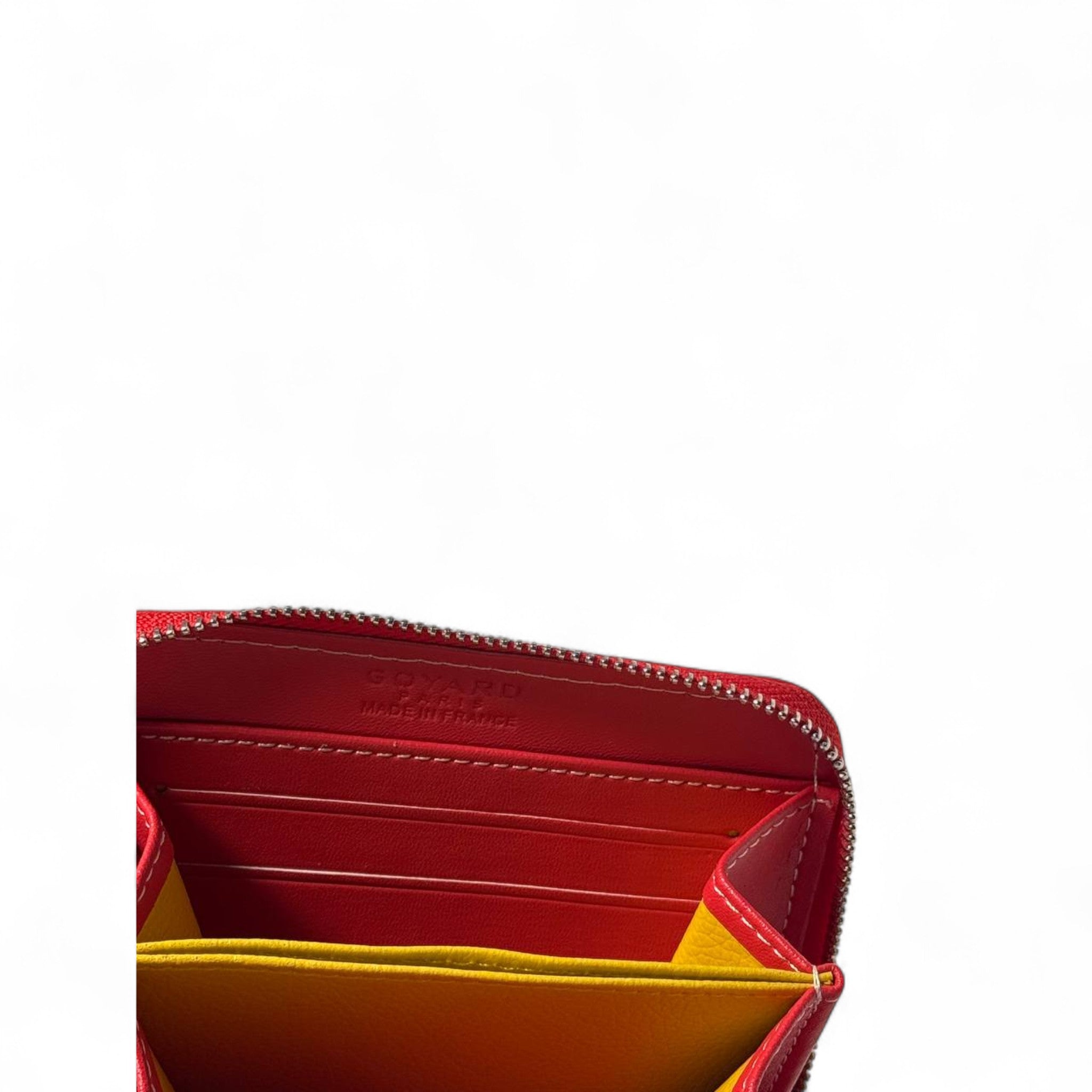 ❤️ Goyard Red Zip Wallet – Iconic Luxury with a Bold Twist ❤️