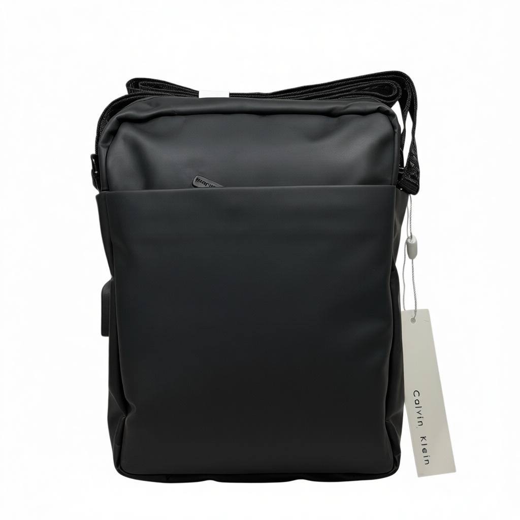 🖤 Calvin Klein Urban Black Crossbody Bag – Sleek • Modern • Essential
