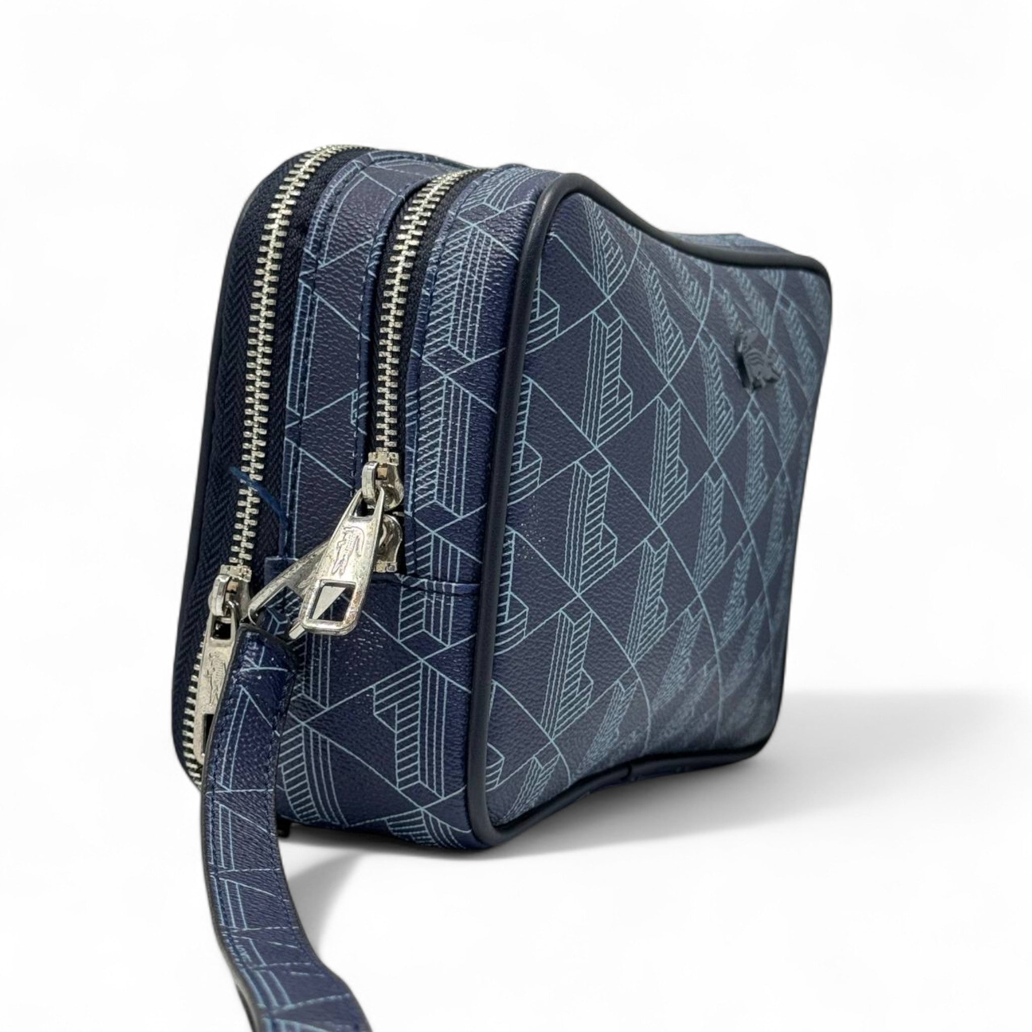 Lacoste Geometric Monogram Clutch โ Modern Luxury in Motion ๐โจ