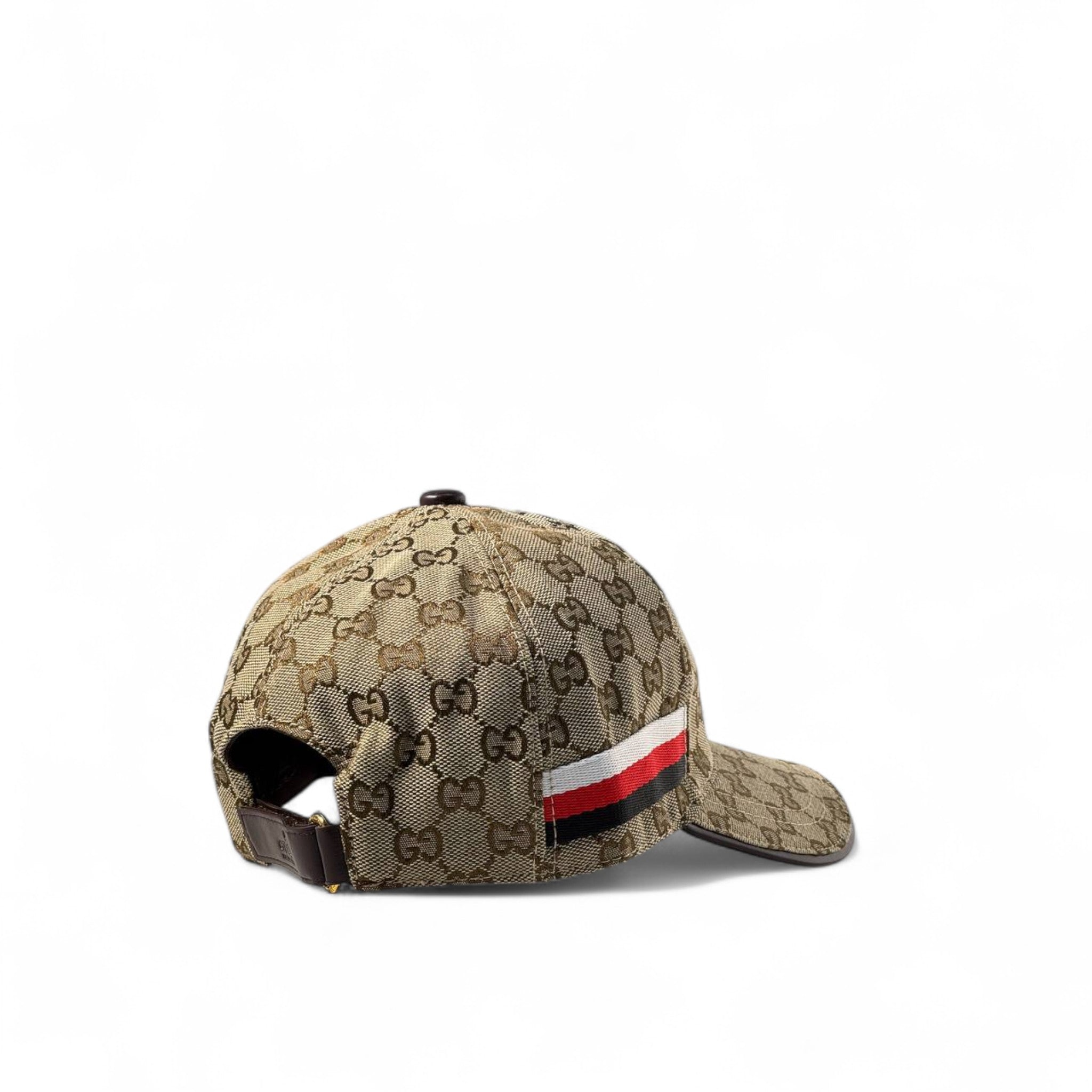 Gucci GG Supreme Bee Embroidered Cap 🐝👑🧢