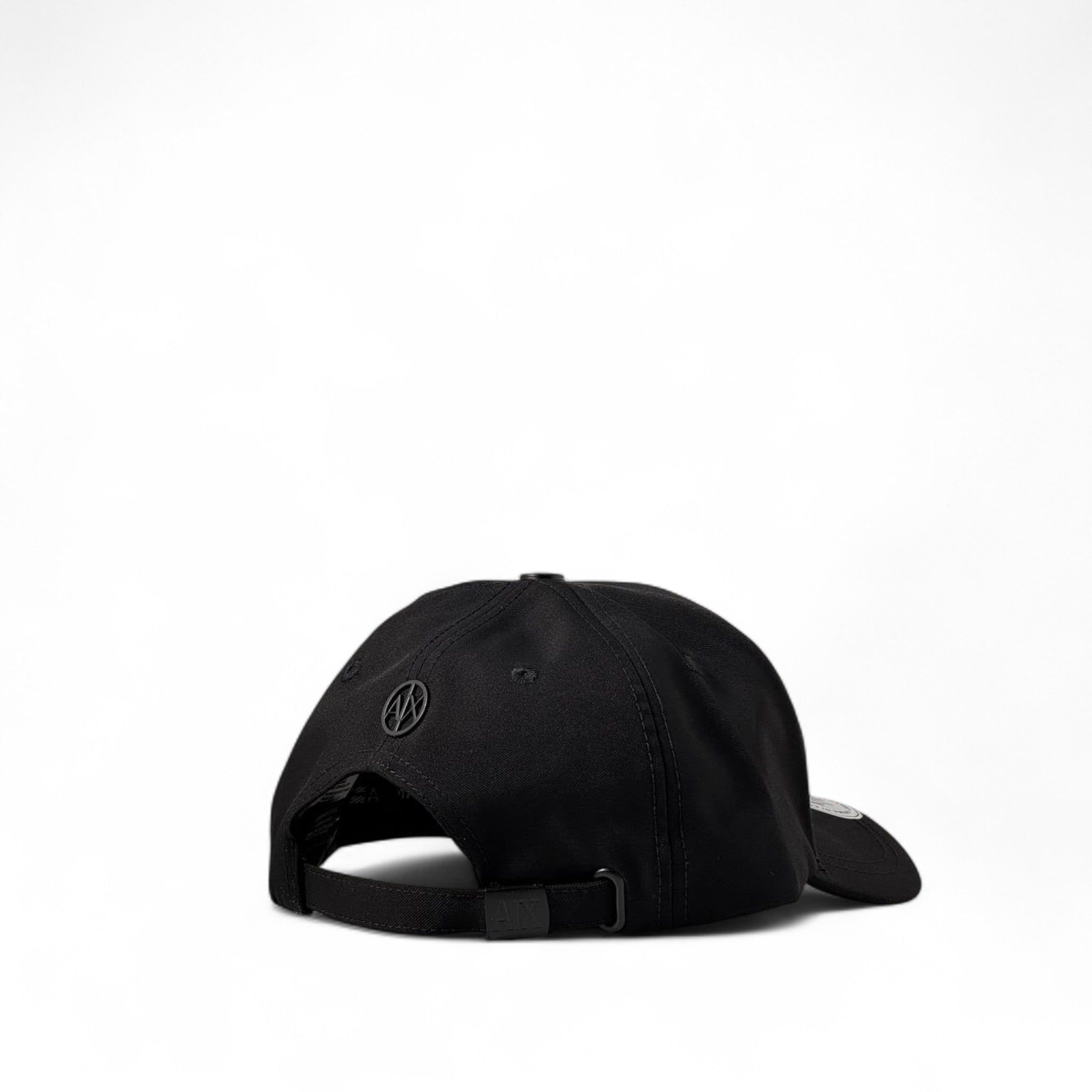 Armani Exchange A|X Black Cap – Sleek & Statement Ready ⚫🧢