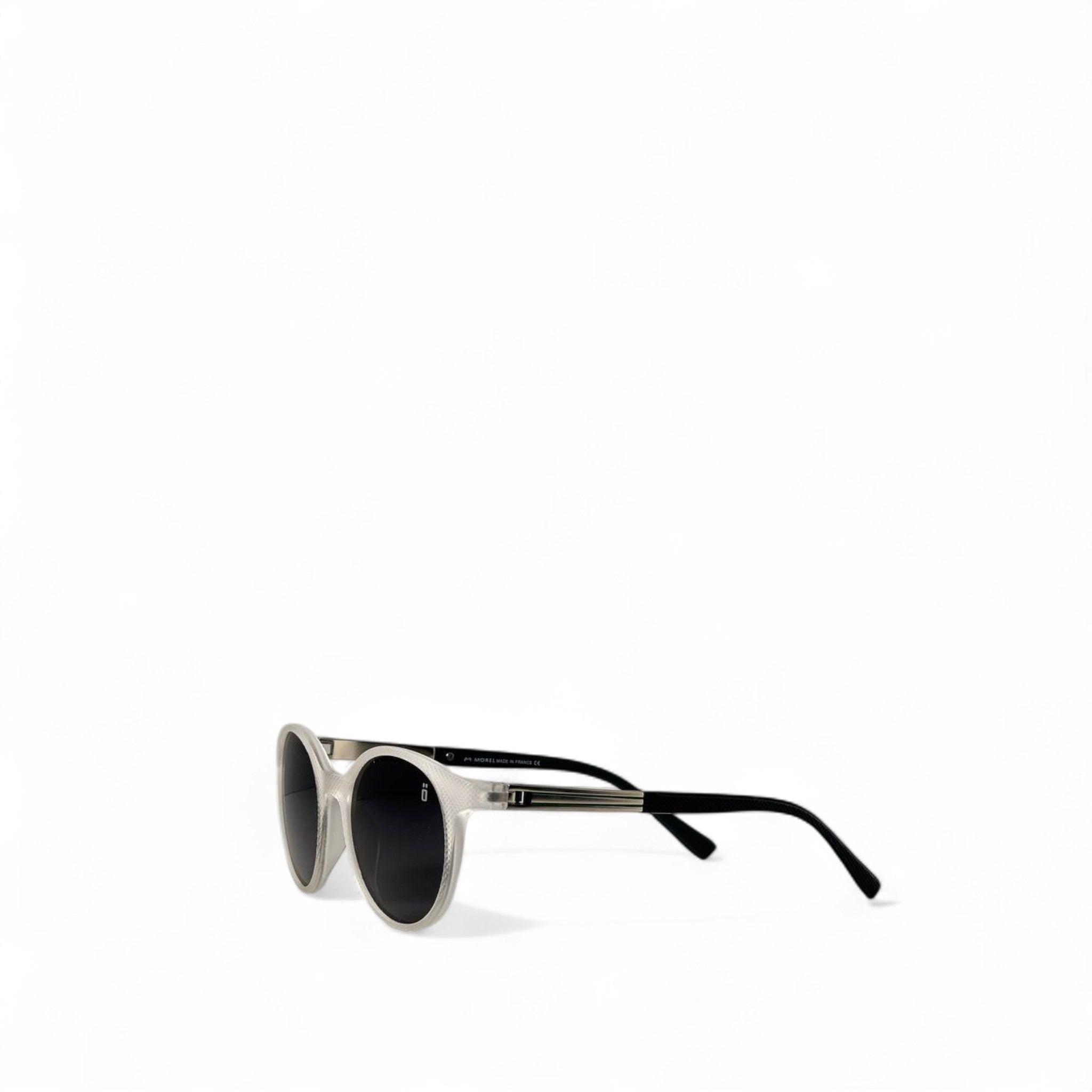 ⚪ OGA White Round Sunglasses – Minimalist Nordic Craft with a Modern Twist 🖤🕶️
