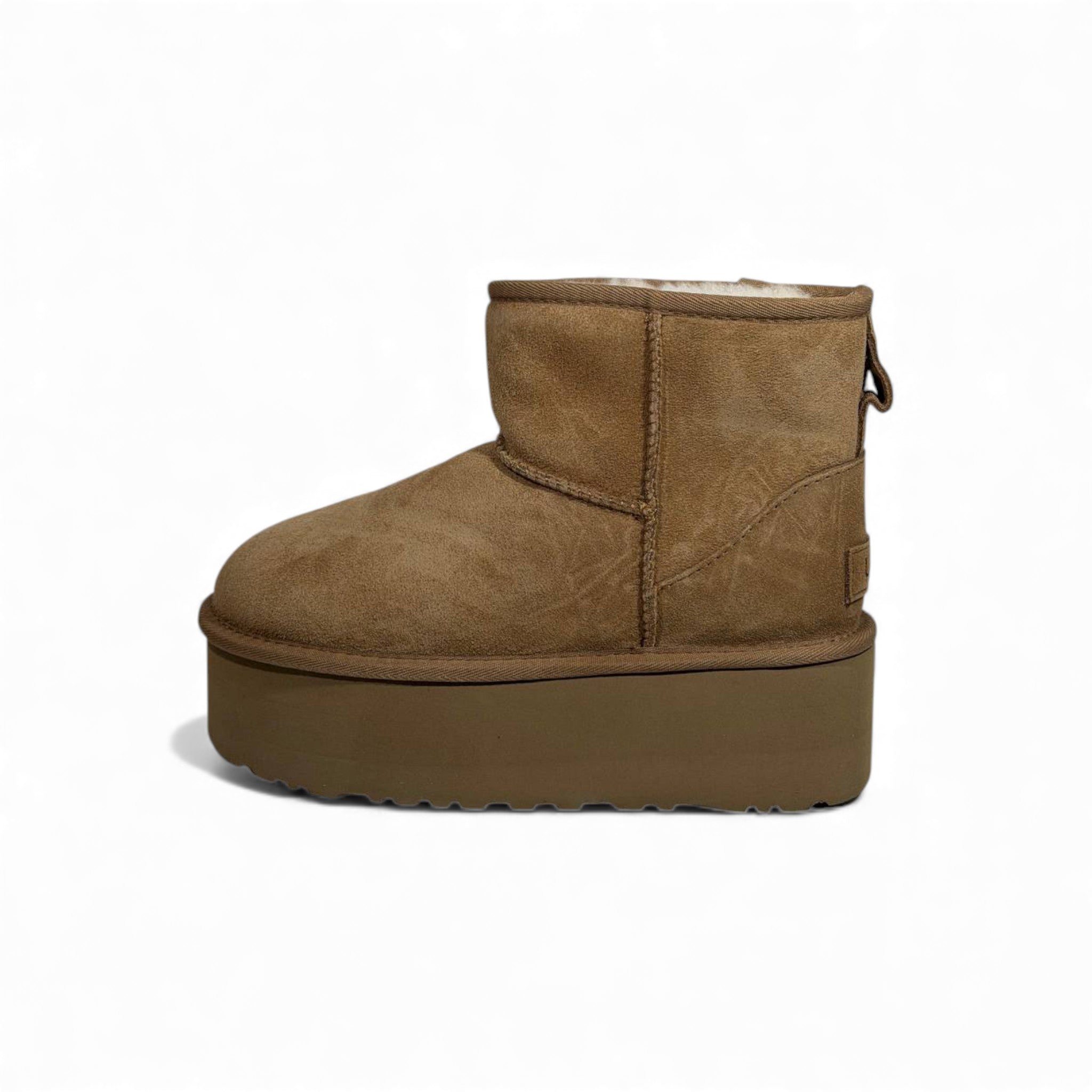 UGG Classic Mini Platform Boots – Chestnut Winter Icon 🤎✨