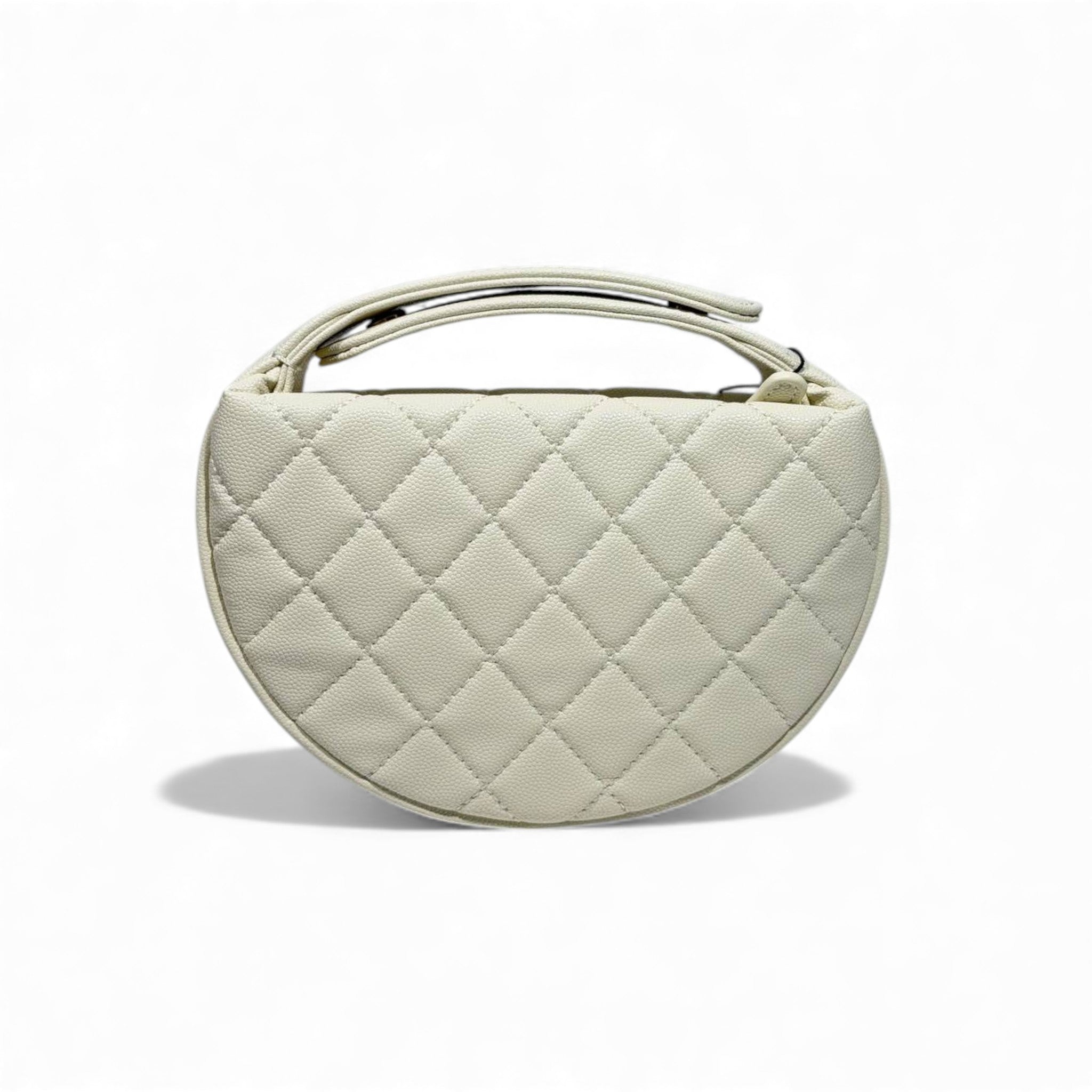 đ¤ Chanel White Pearl Chain Bag đ⨠| Timeless Luxury