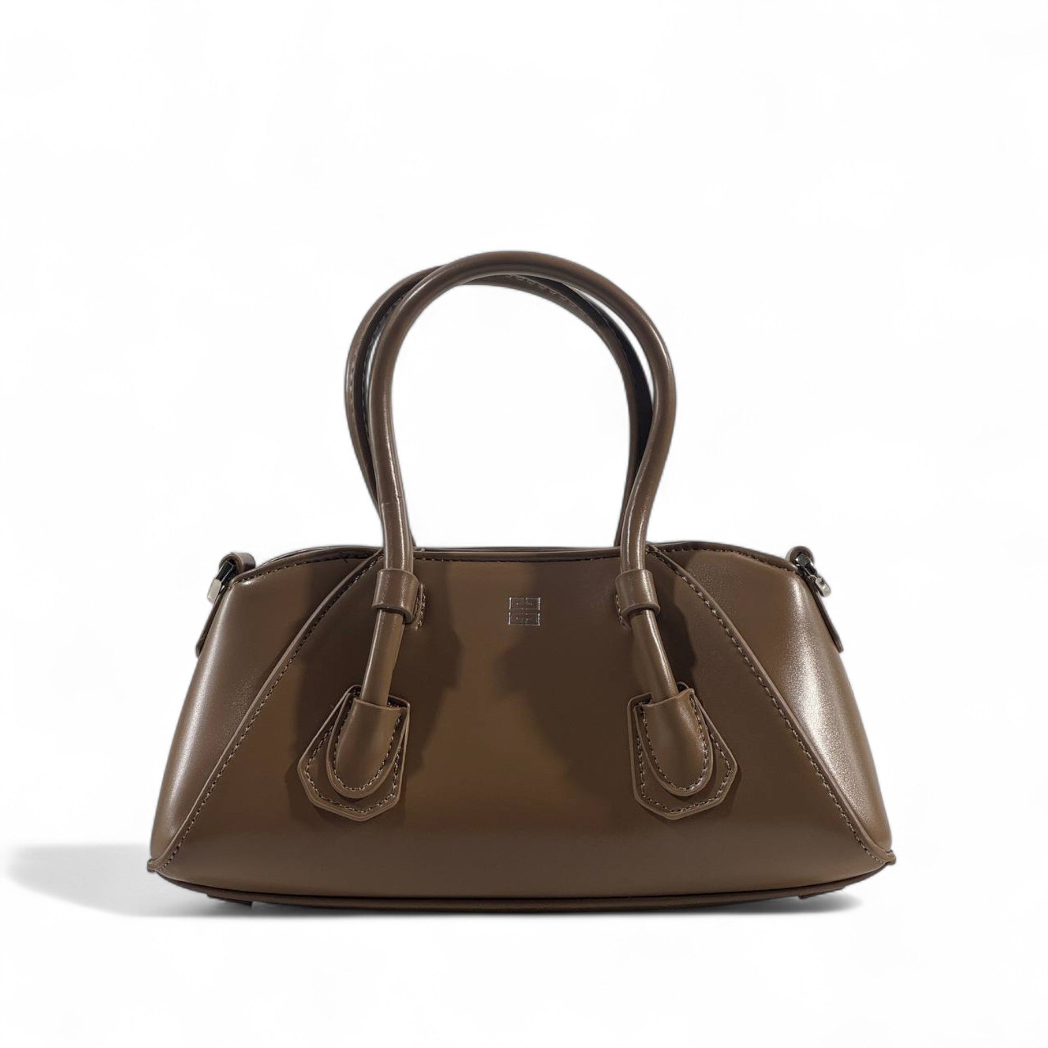 🤎 Givenchy Smooth Taupe Leather Handbag – Subtle, Elegant & Timeless ✨