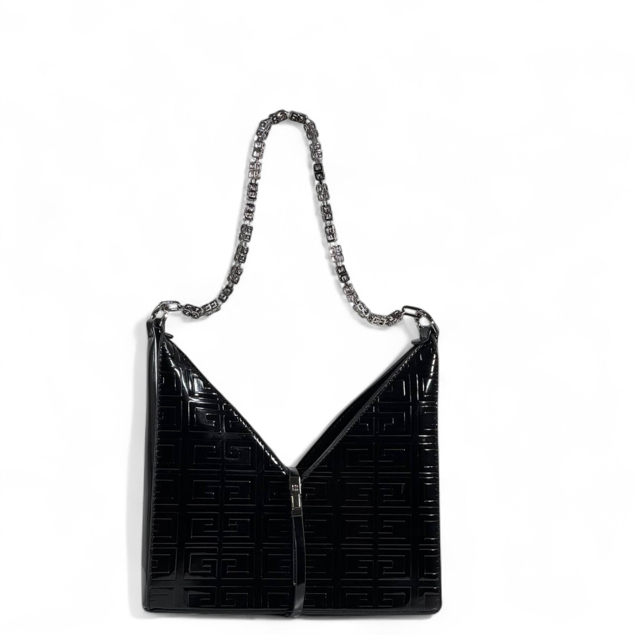 🖤 Givenchy Black V-Cut Chain Shoulder Bag – Modern, Bold & Couture ✨