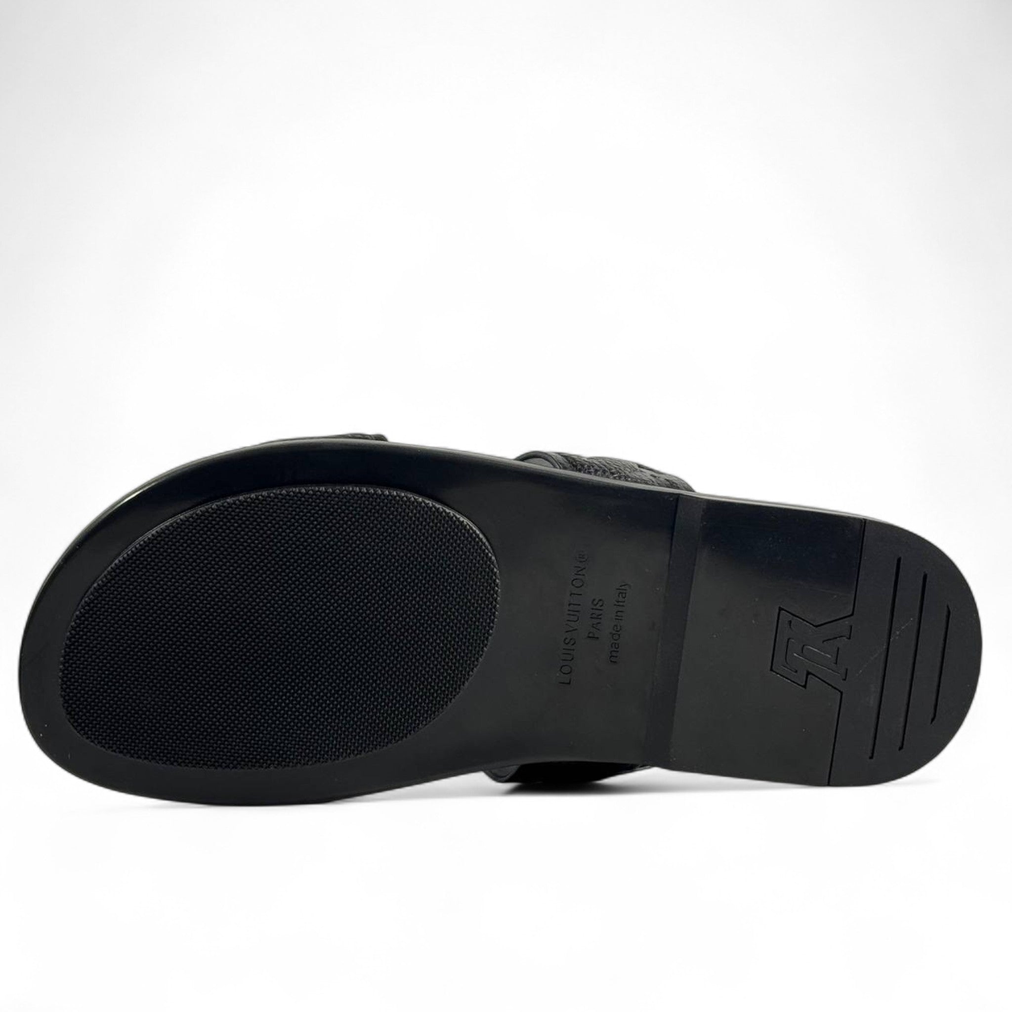 👡 Louis Vuitton Monogram Eclipse Slides – Black Edition