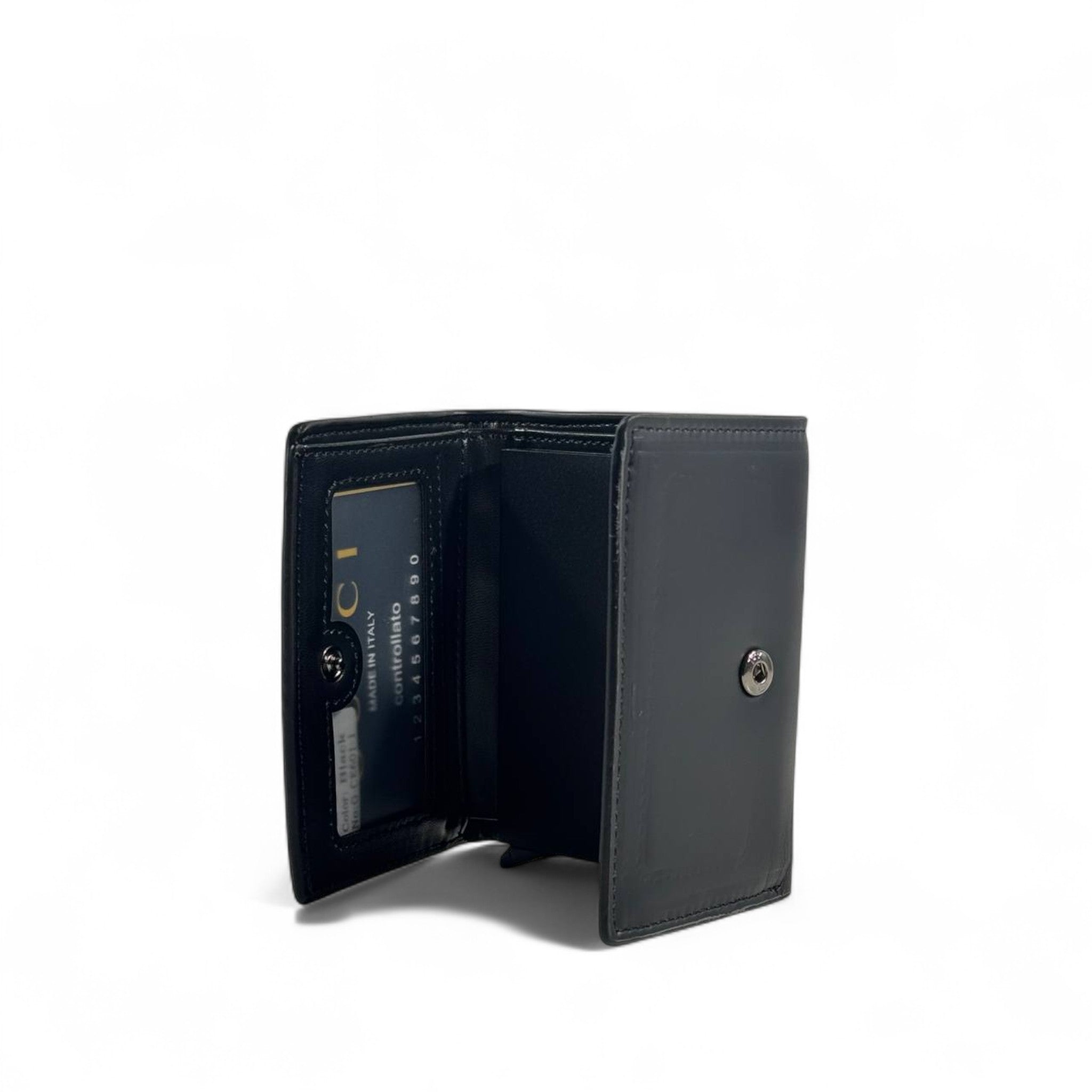 🖤 Gucci Black Leather Wallet – Subtle GG Accent