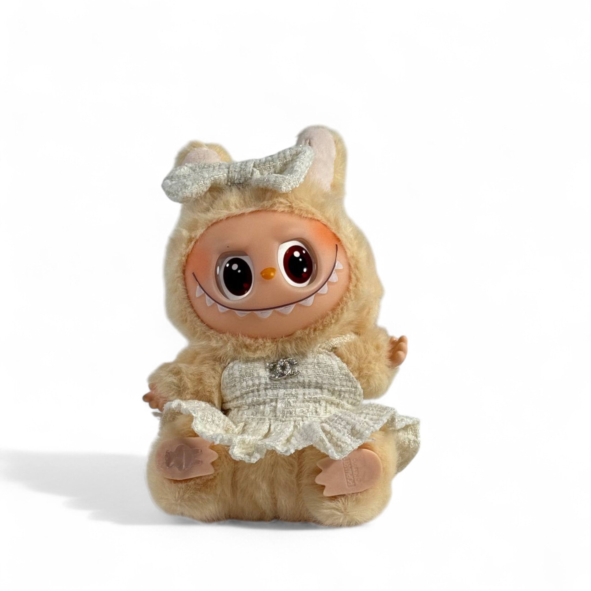 🧸 Labubu Chanel-Inspired keychain – Cream Bow & Dress Edition