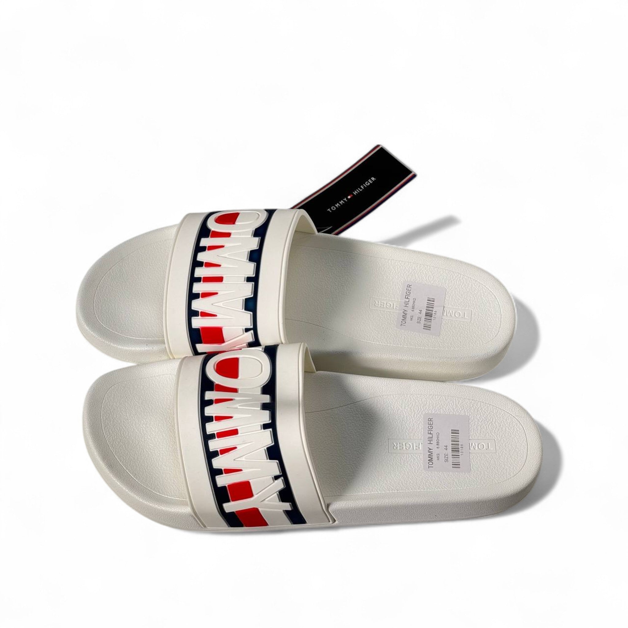 🟥🟦 Tommy Hilfiger White Slides – Bold Logo Design 🇺🇸