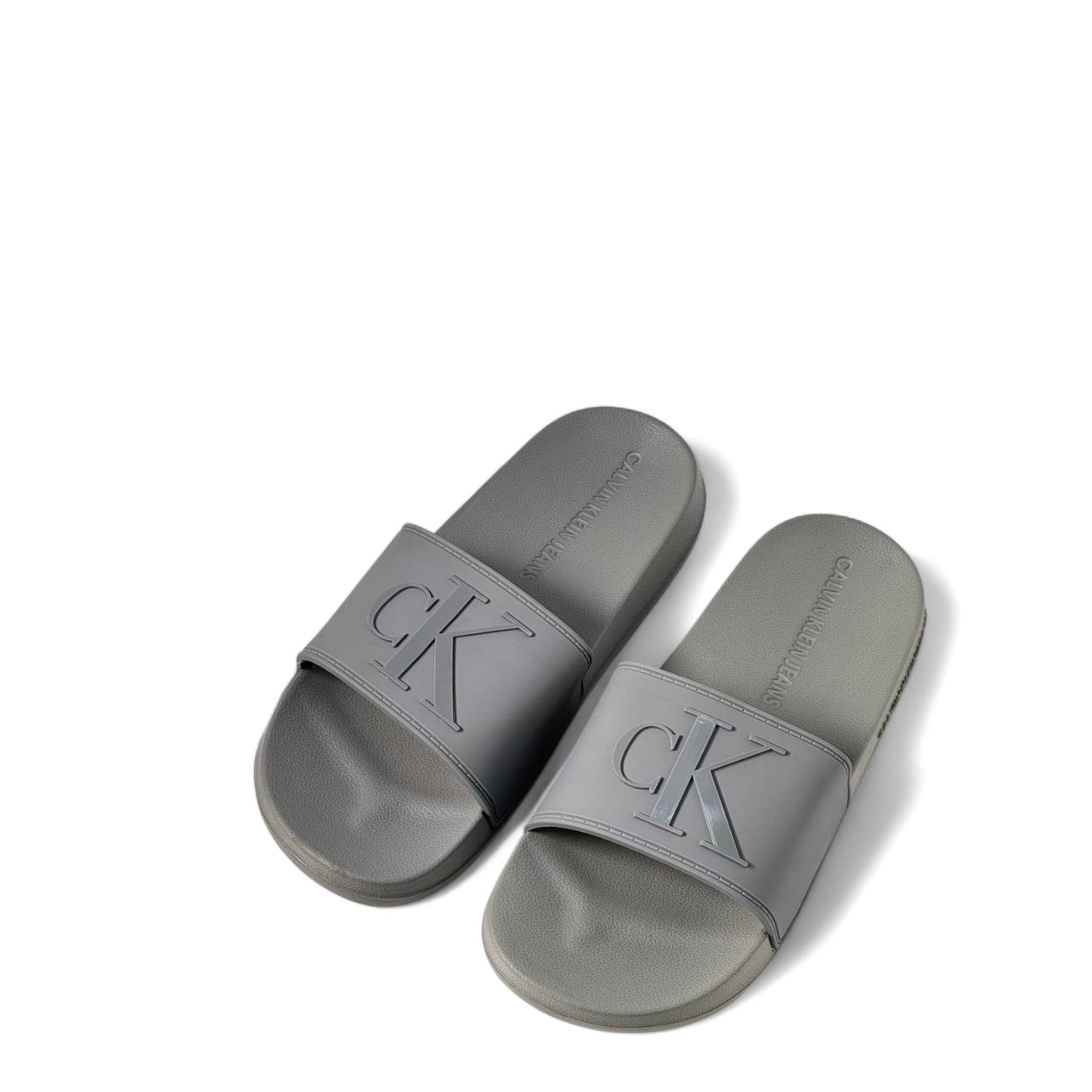 Calvin Klein Monochrome Slides – Grey | Minimalist Comfort ☁️🩶✨ wet