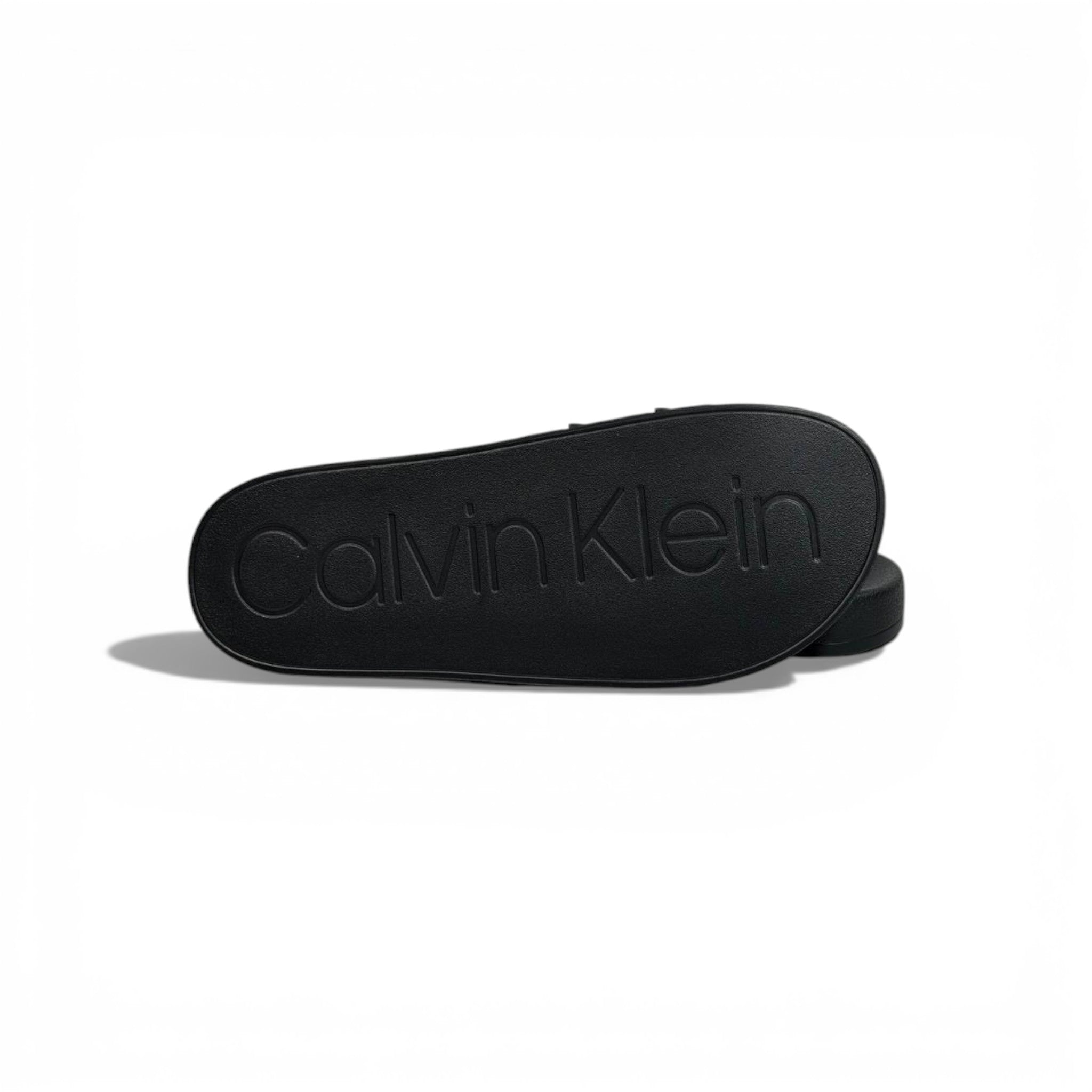 🖤✨ Calvin Klein Embossed Logo Slide Slippers – Black Minimal Luxury ✨🖤