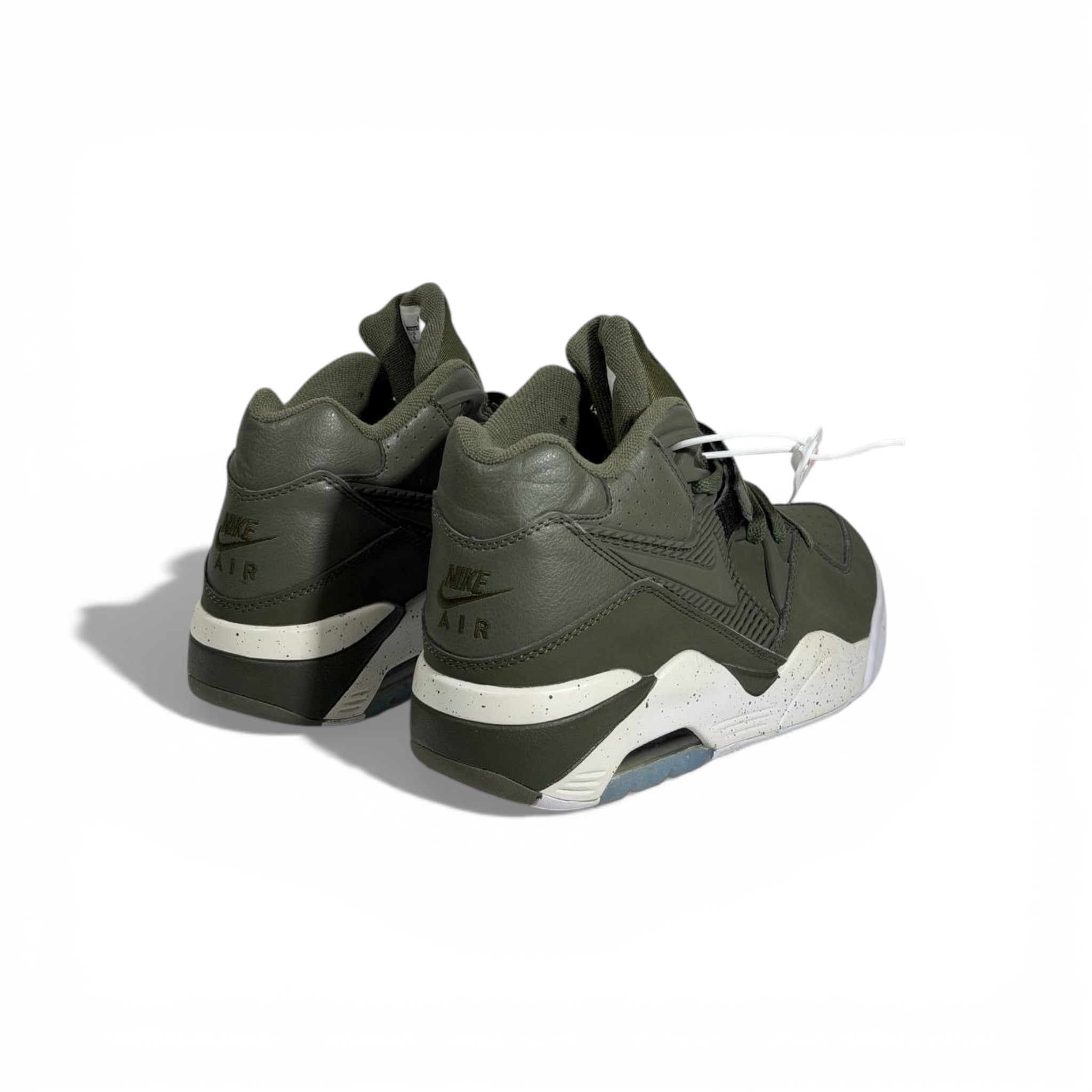 🟢👟 Nike Air Force Mid Sneakers – Olive Green & White Street Power 💥✨