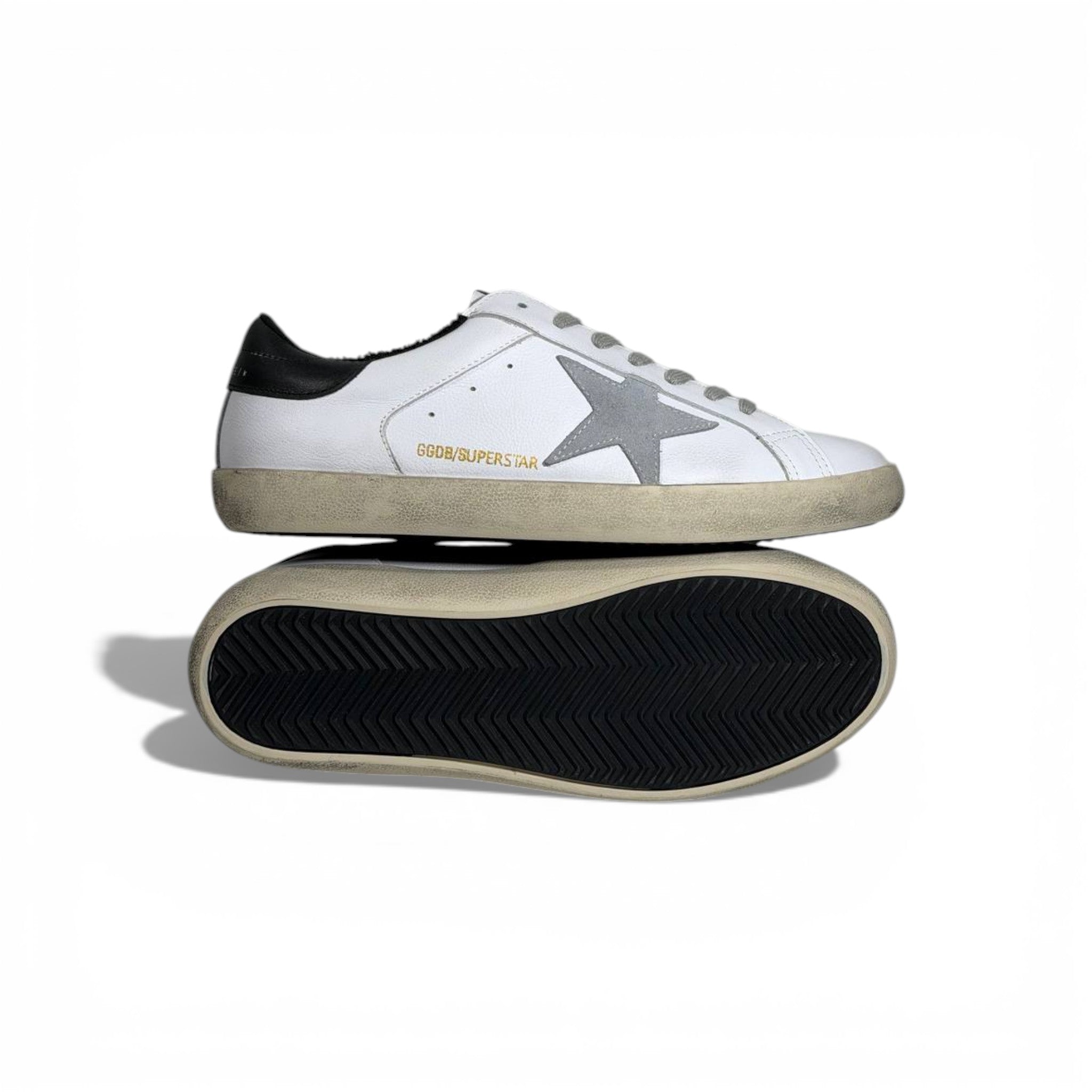 ⭐🤍 Golden Goose Superstar White Sneakers – Iconic Star Edition 👟✨