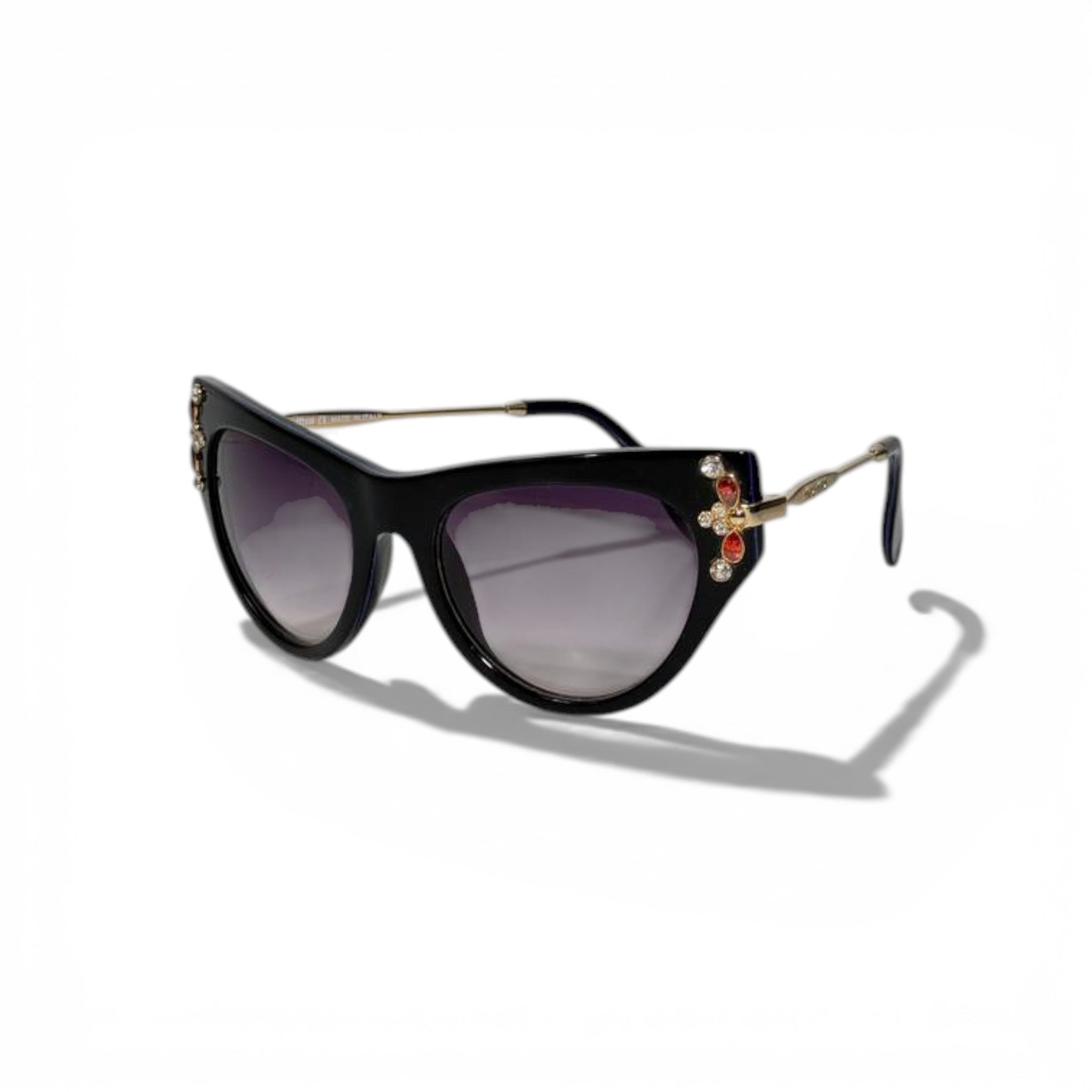 🕶️ Miu Miu Luxury Sunglasses – Bold Femininity & Modern Chic ✨💖