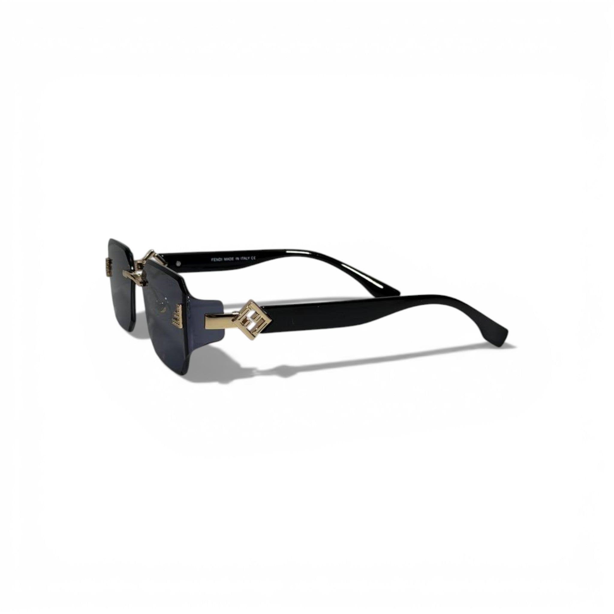 ✨🕶️ Fendi Luxury Geometric Sunglasses – Black & Gold Statement Design 🕶️✨