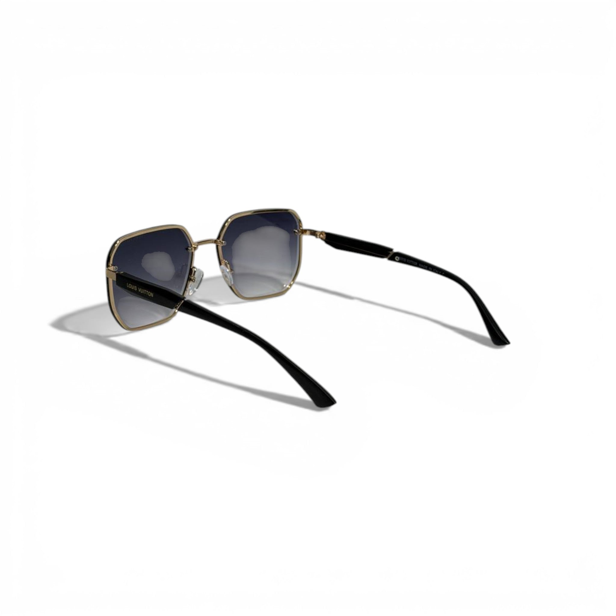 🖤 LOUIS VUITTON Square Sunglasses – Black Frame & Grey Gradient Lenses | Luxury Designer Eyewear 🖤