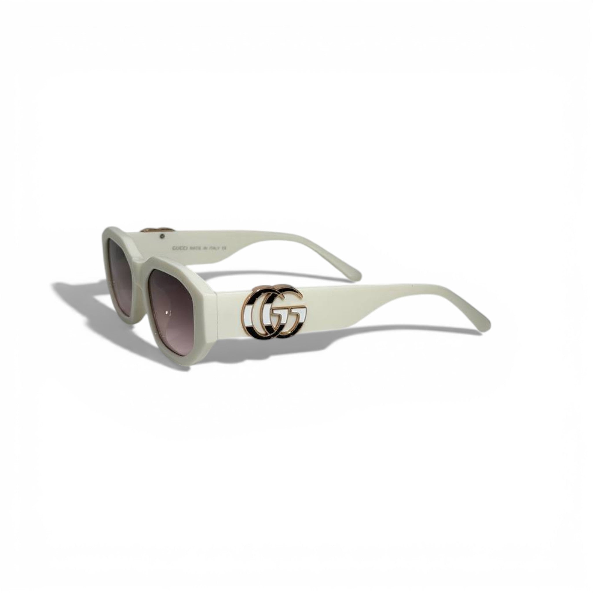 🕶️ Gucci Luxury White Rectangular Sunglasses – Iconic GG Logo | Bold Designer Eyewear