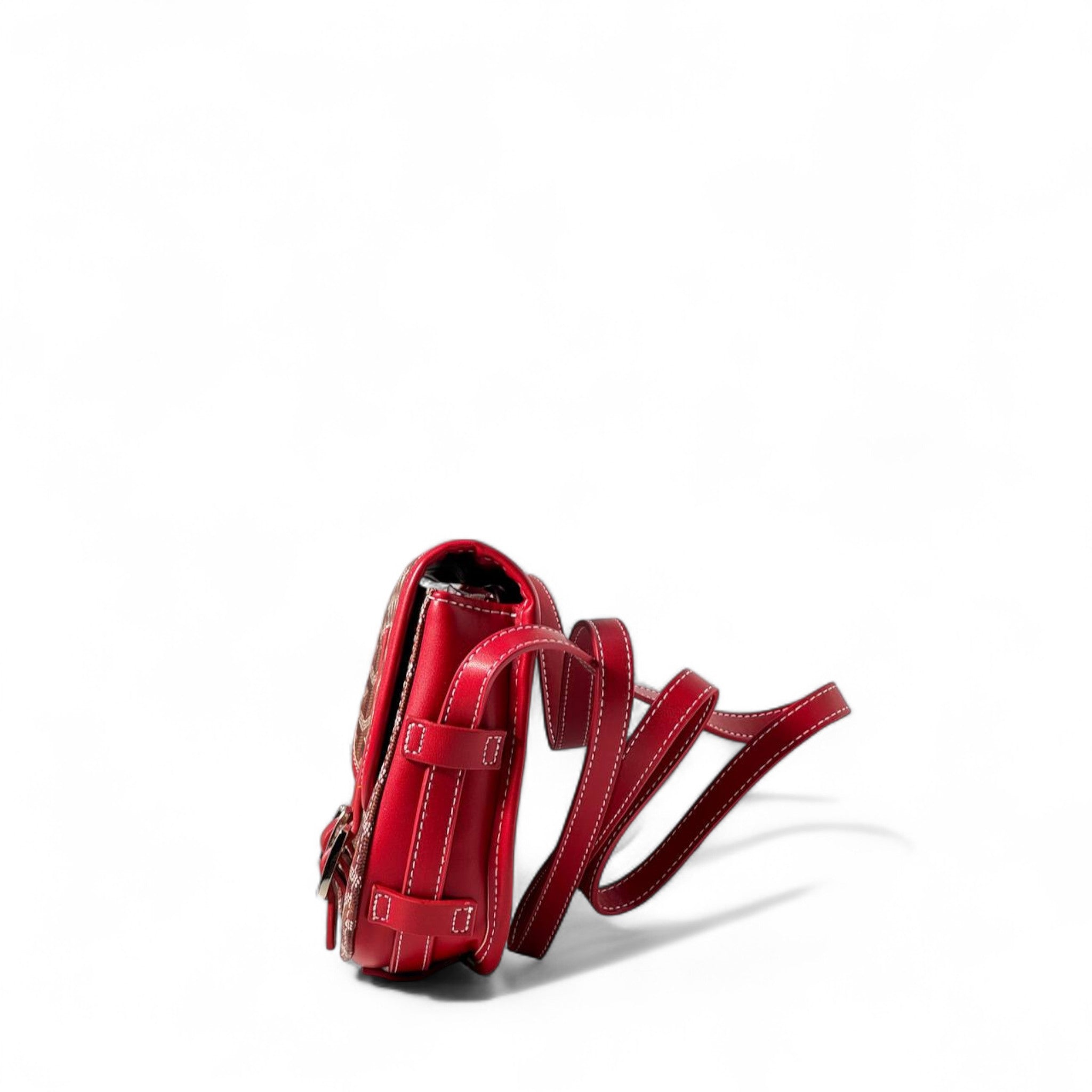 Goyard Red Buckle Flap Bag – Timeless Elegance in Burgundy 🔥♥️