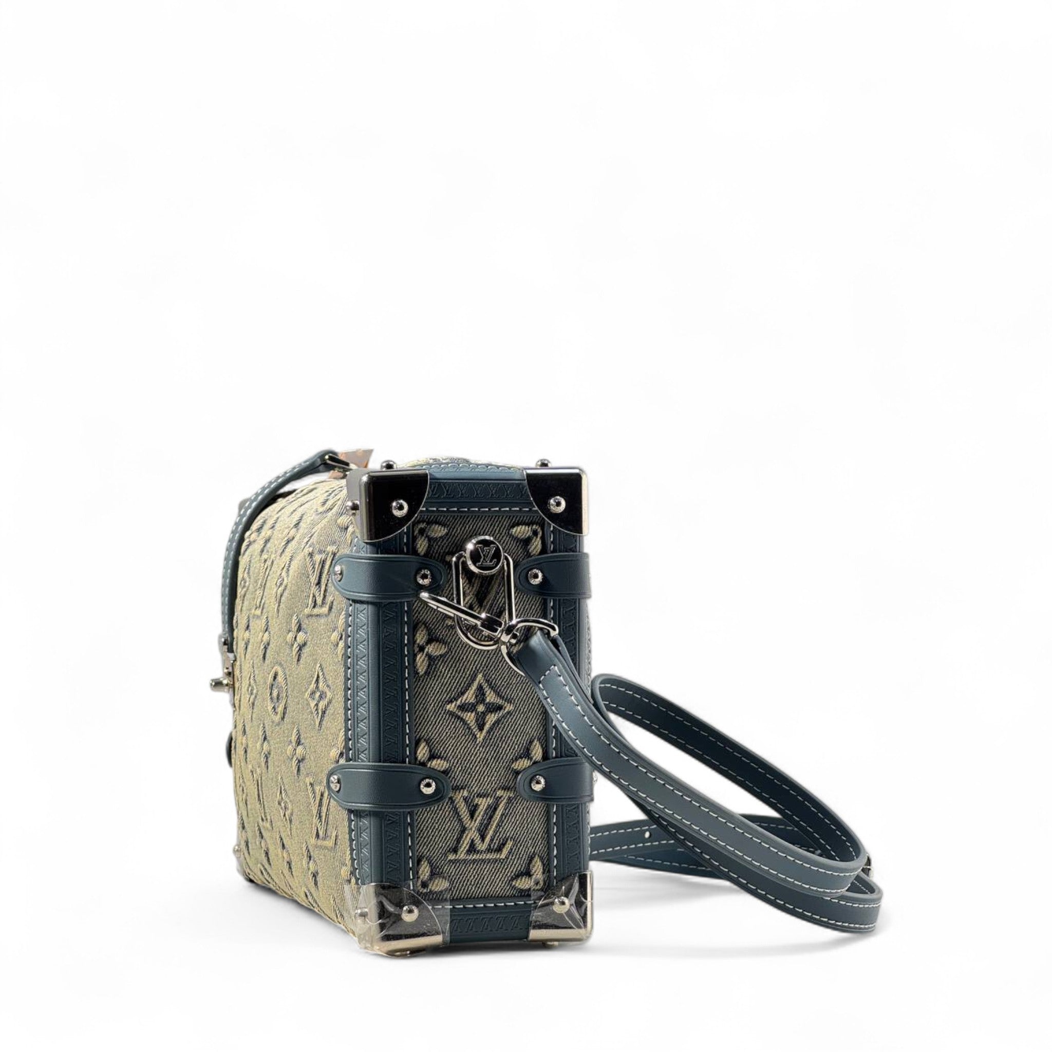 Louis Vuitton Monogram Soft Trunk โ Washed Beige Denim & Blue Leather ๐ผ๐