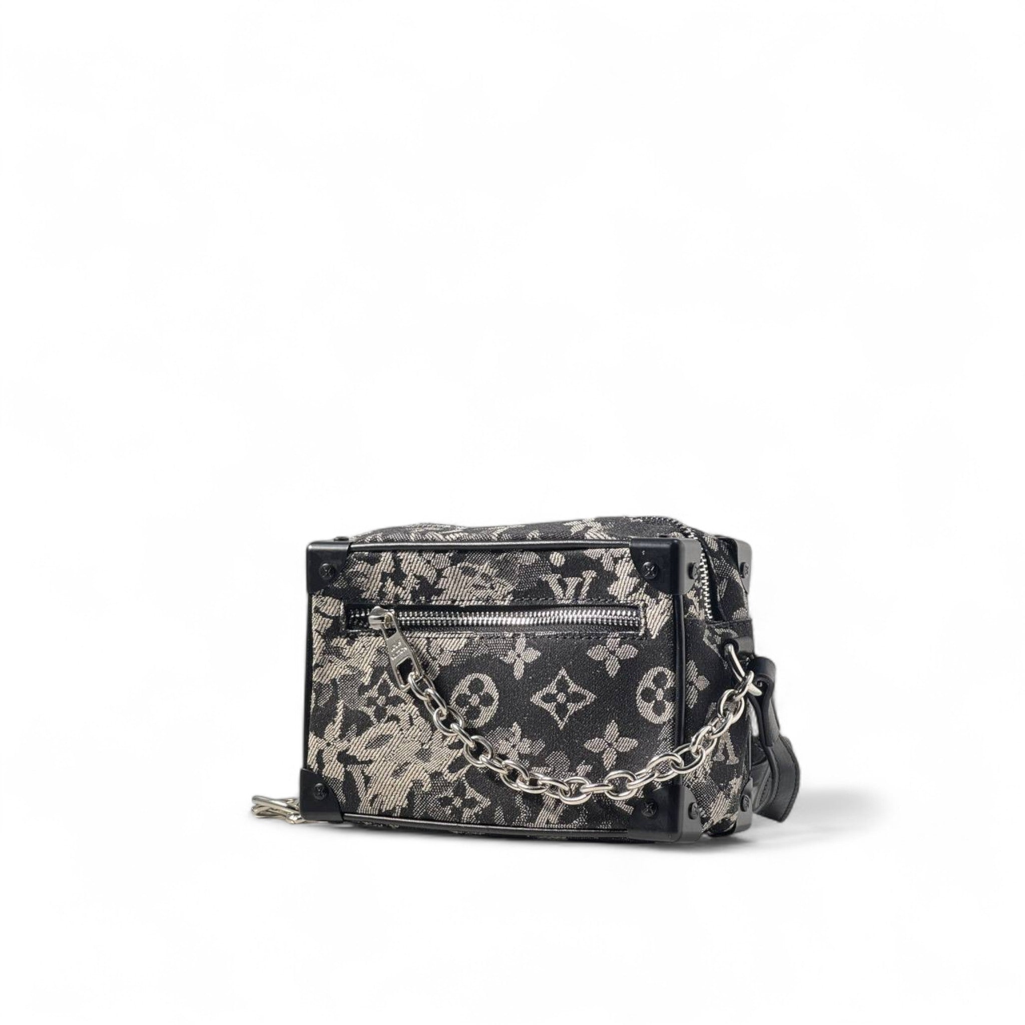 Louis Vuitton Trunk Sling – Monogram Flower Camo 🖤🌸